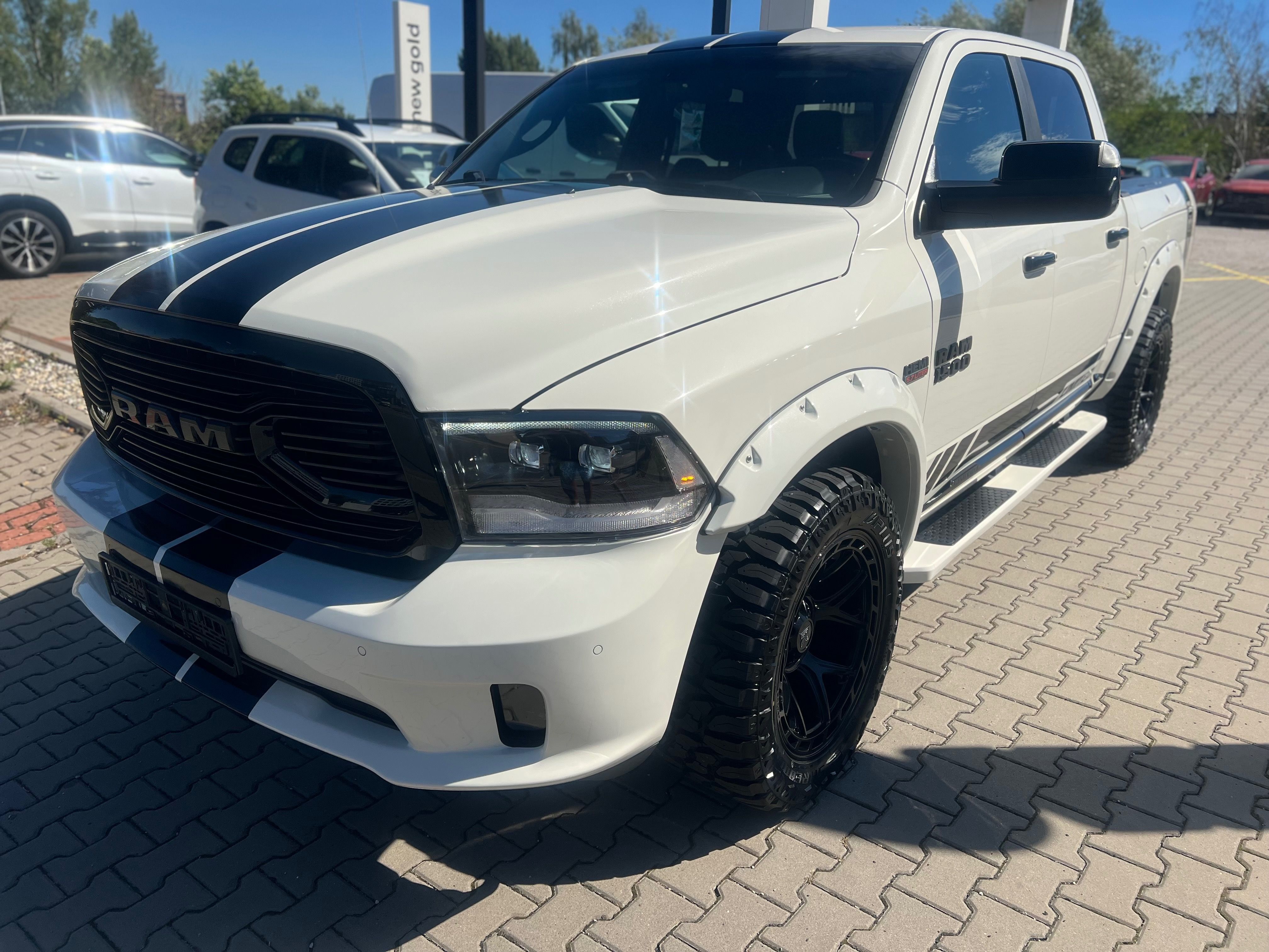 Dodge Ram, Dodge Ram,  DODGE RAM 4x4 HEMI - fotka 2