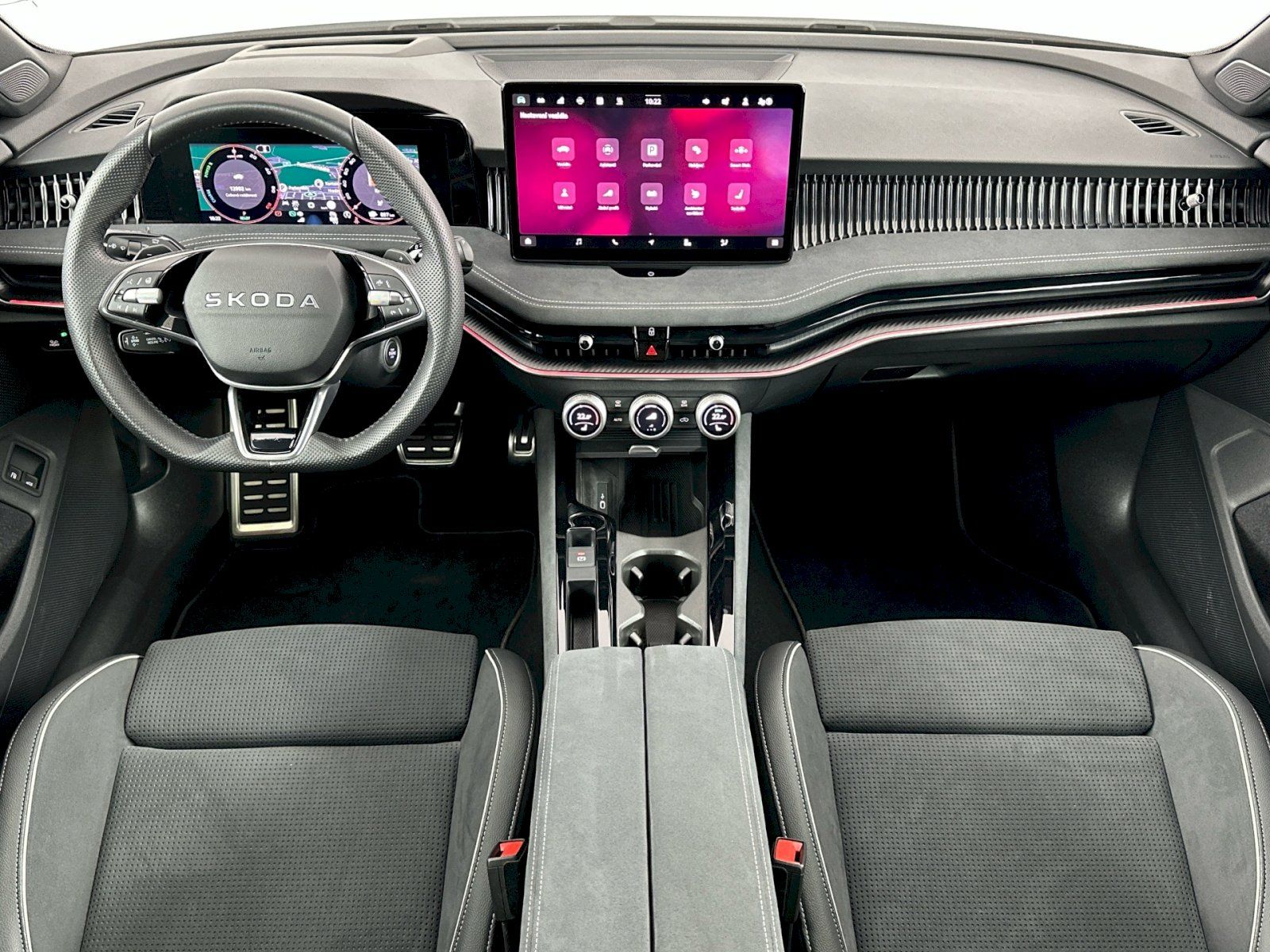 Škoda Superb, iV DSG 1.5TSI 150kW SportLine - fotka 5