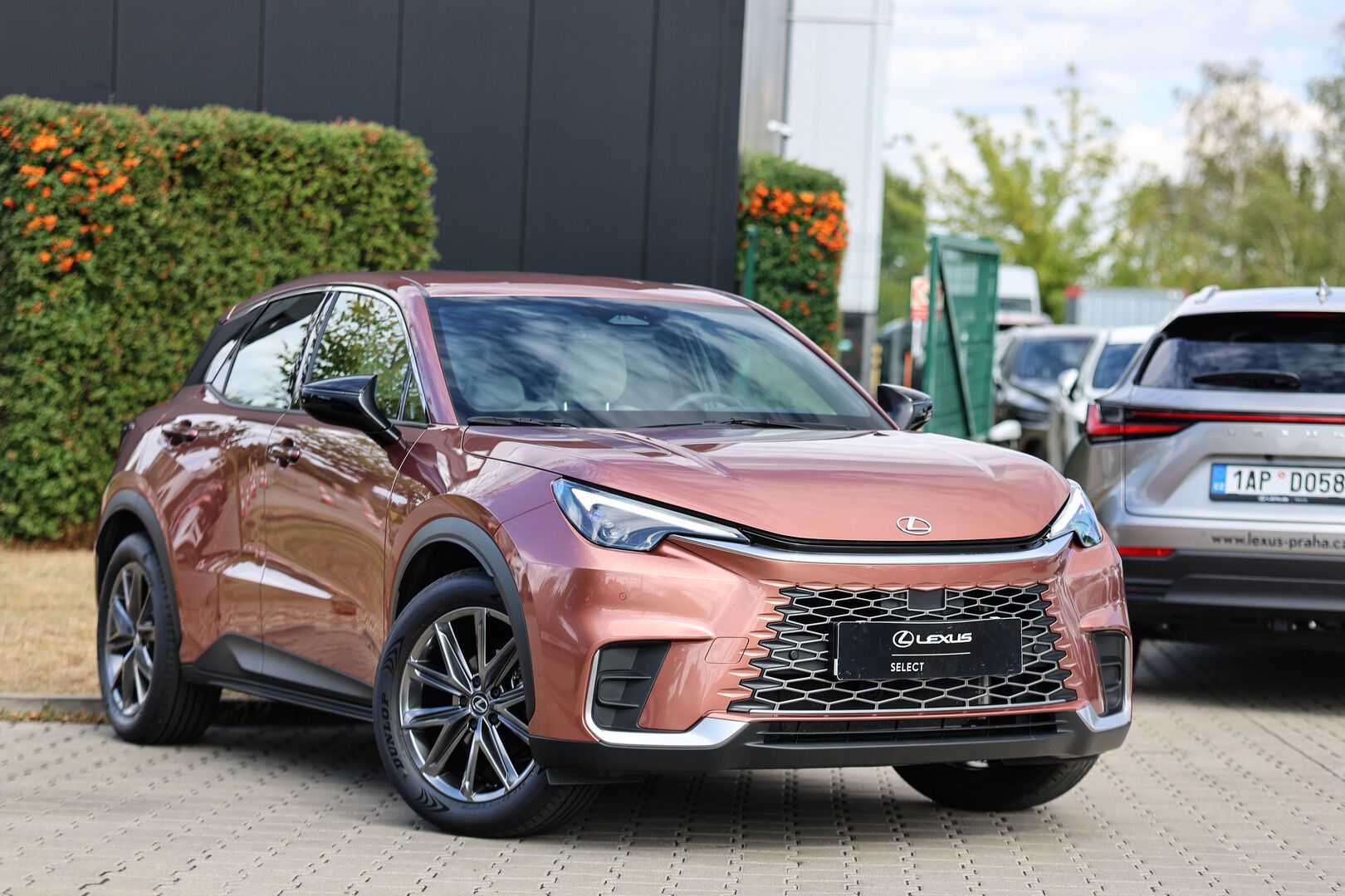 Lexus LBX, 1,5 HEV ELEGANT TECH - fotka 2