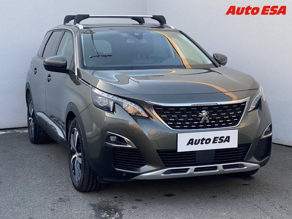Peugeot 5008, 1.5 HDi,2.maj,ČR,Allure