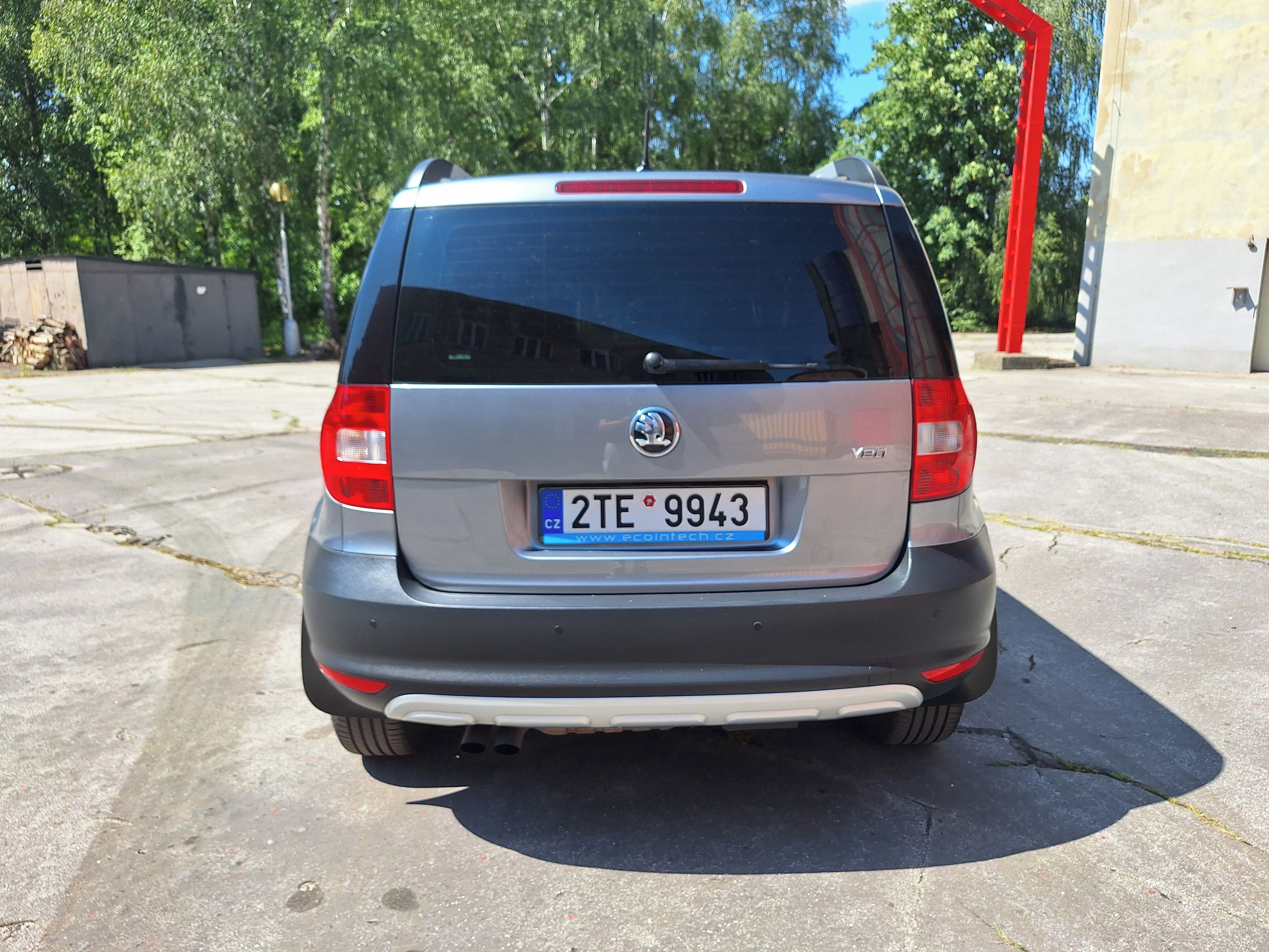 Škoda Yeti, Škoda Yeti 2.0 TDI 4x4 L&K DSG - fotka 6