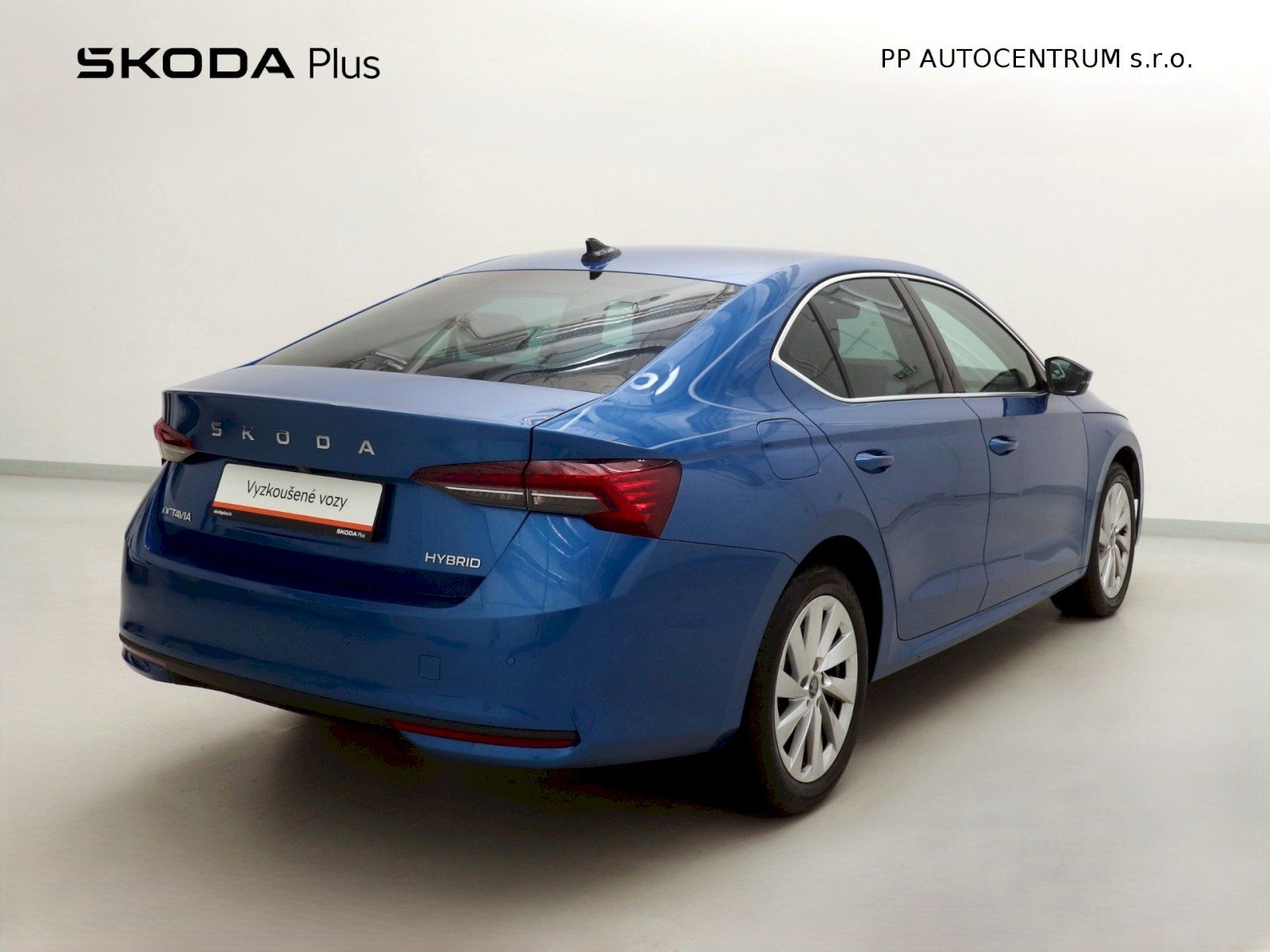 Škoda Octavia, Top Selection DSG 1.5TSI 85kW - fotka 2