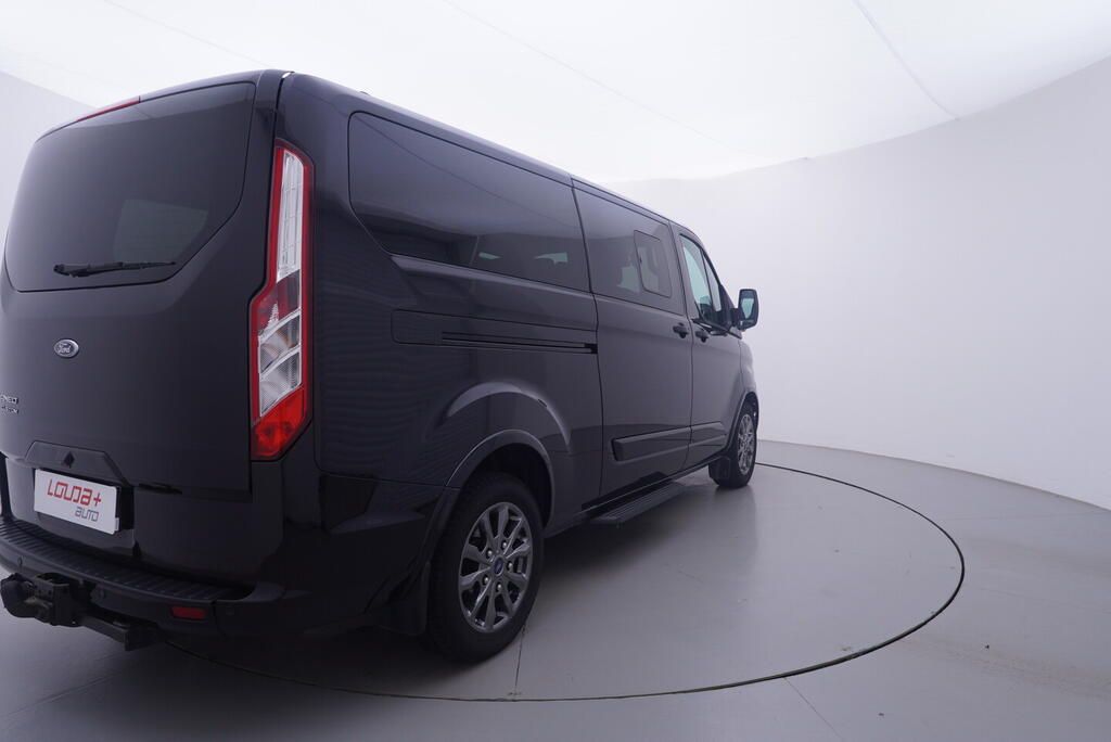 Ford Tourneo Custom, Titanium 2.0 2.0 EcoBlue 125 k - fotka 5