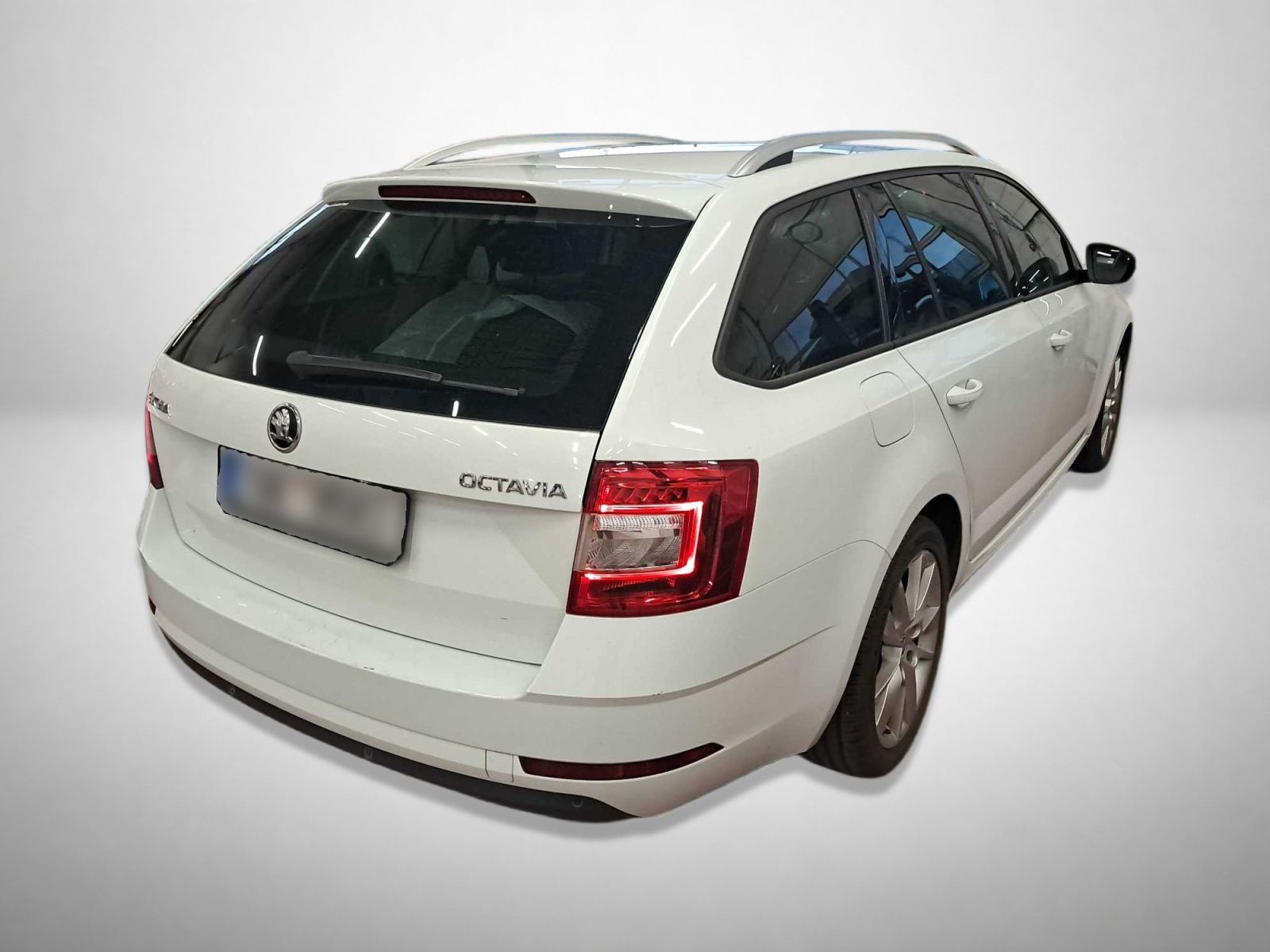 Škoda Octavia, 1.6 TDI, Automat - fotka 2