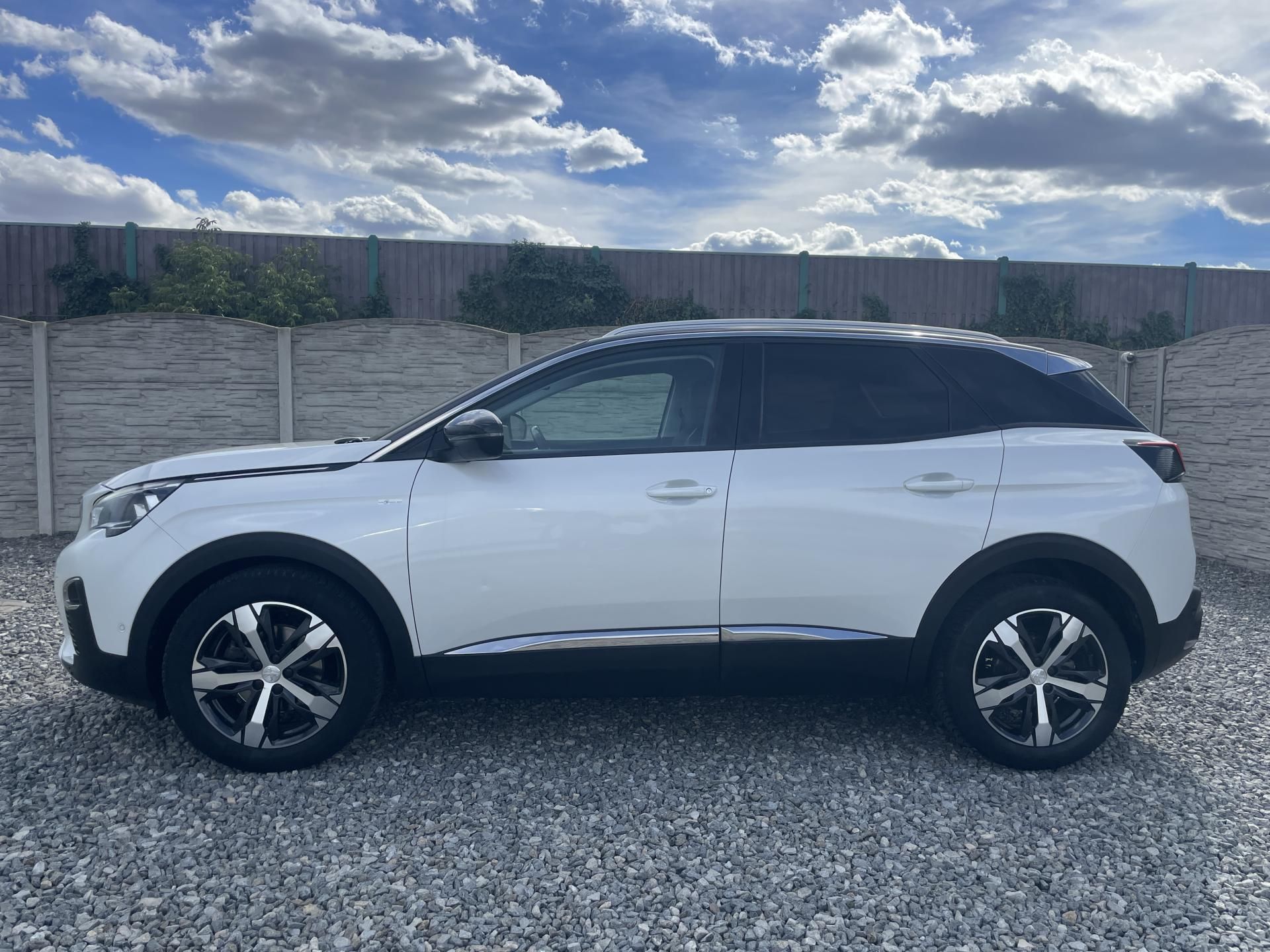 Peugeot 3008, 1.6HDi 120PS ALLURE FULL TOP!! - fotka 5