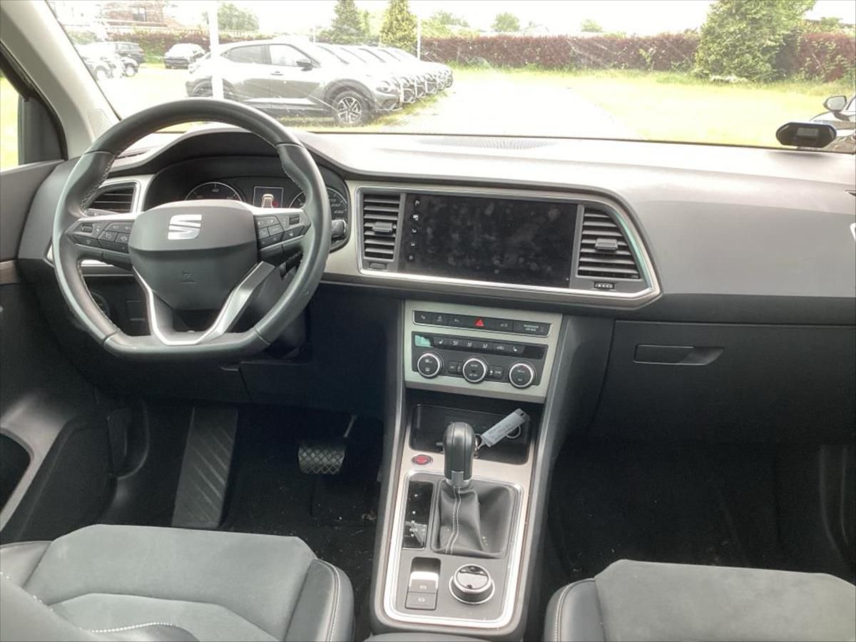 Seat Ateca, 2,0 TDI TAŽNÉ KAMERA - fotka 5