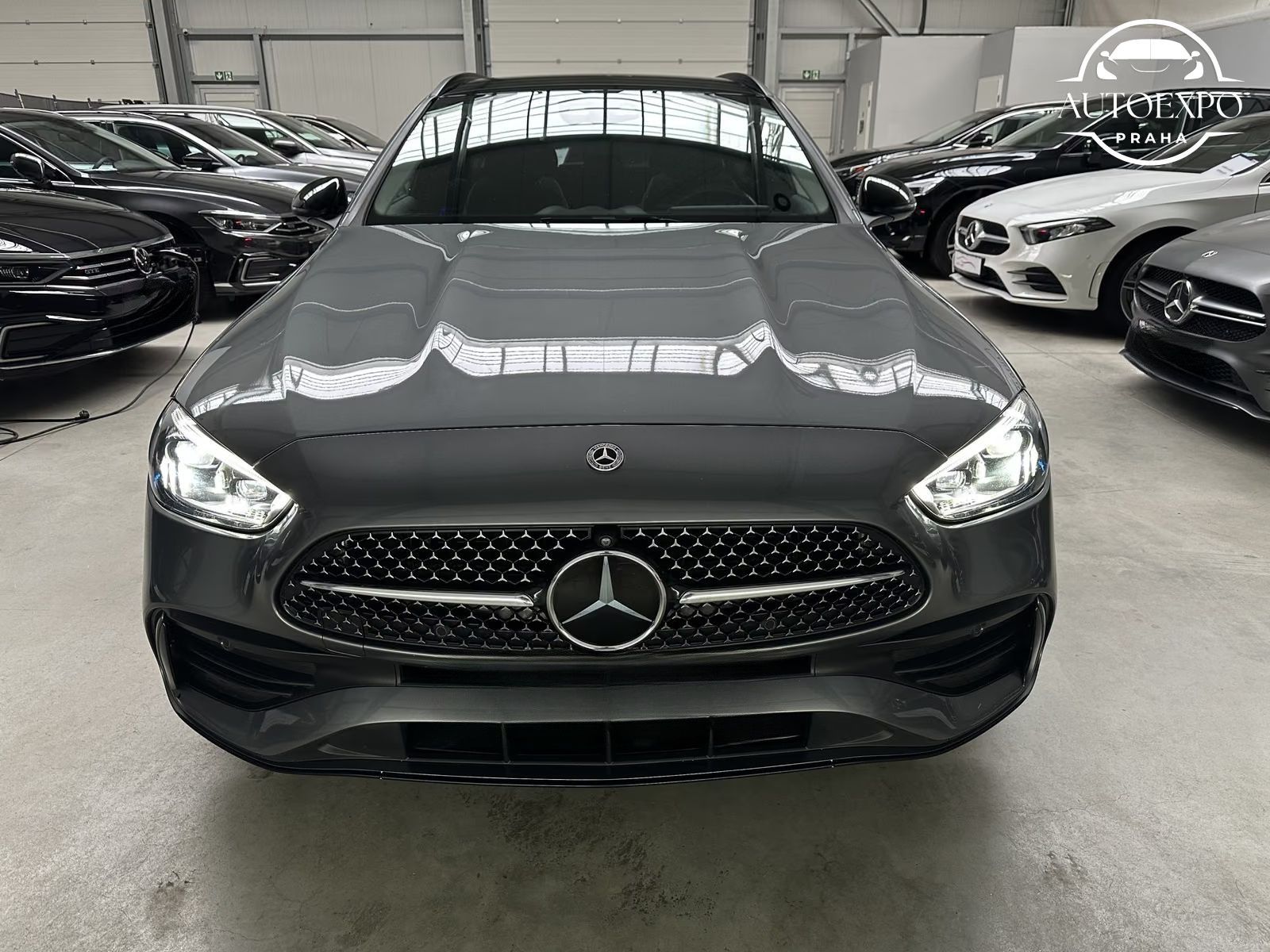 Mercedes-Benz Třídy C, 300e AMG Night*360*PANORAMA - fotka 2