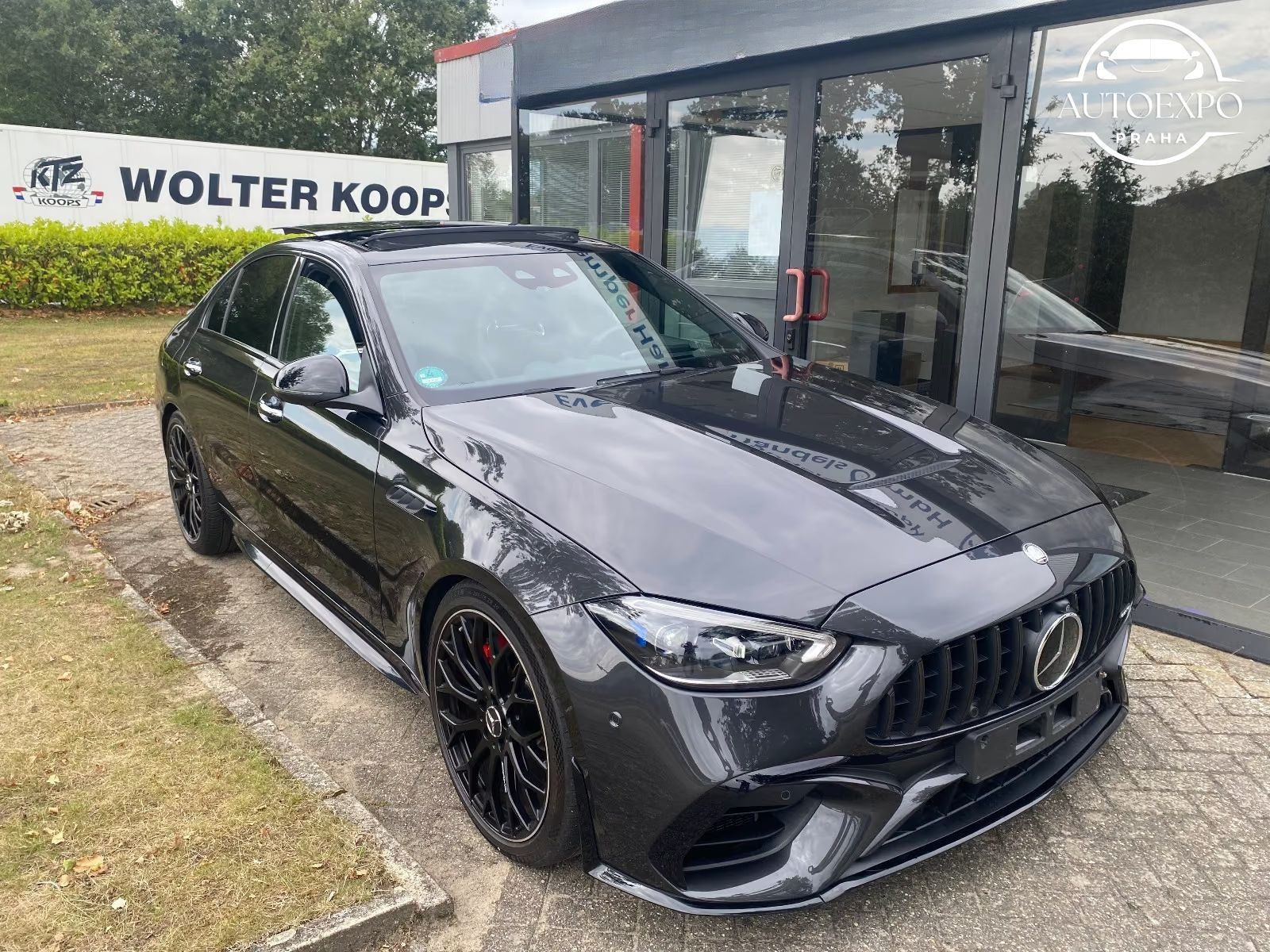Mercedes-Benz Třídy C, C63 AMG 4MATIC*Special Edition - fotka 2