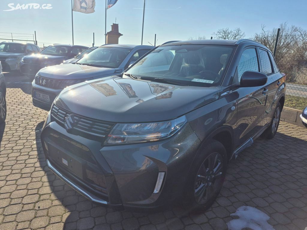 Suzuki Vitara, 1,4 Premium Automat + SADA KOL - fotka 3