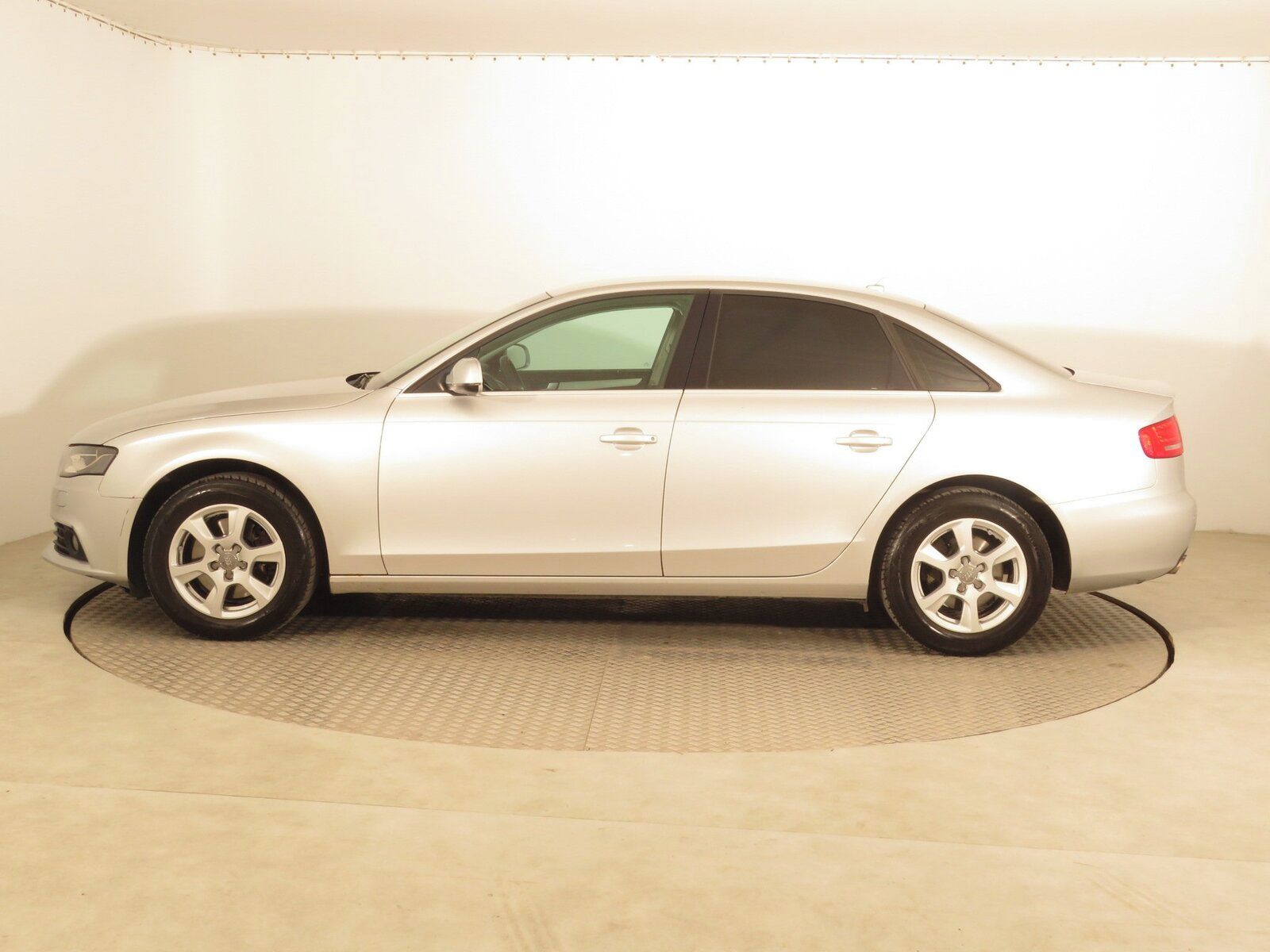 Audi A4, 2.0 TDI, Ambiente - fotka 3