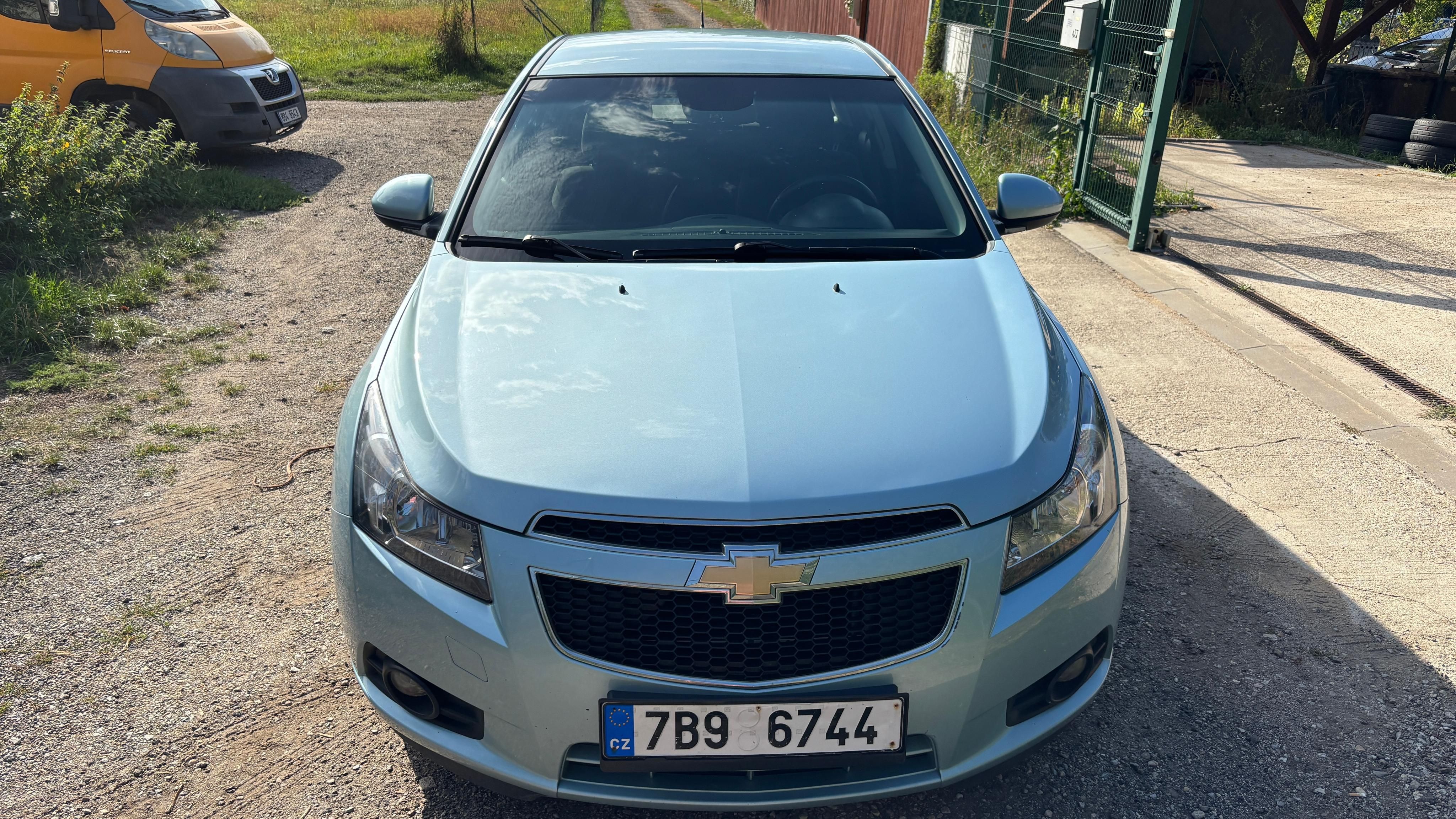 Chevrolet Cruze, Chevrolet Cruze 1.6 hatchback - fotka 5
