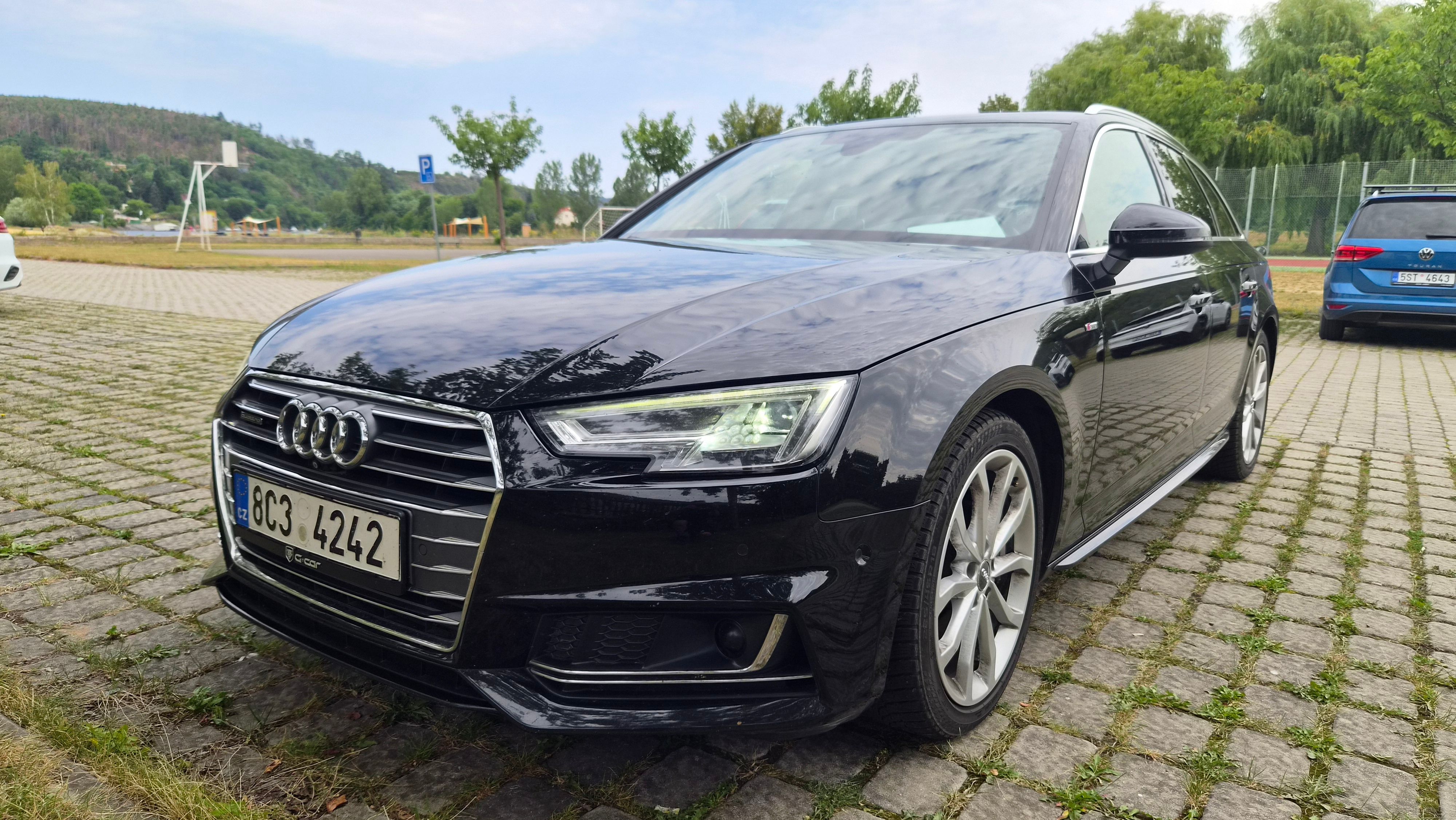 Audi A4 Avant, Quattro 3.0 tdi / 200 kw TOP