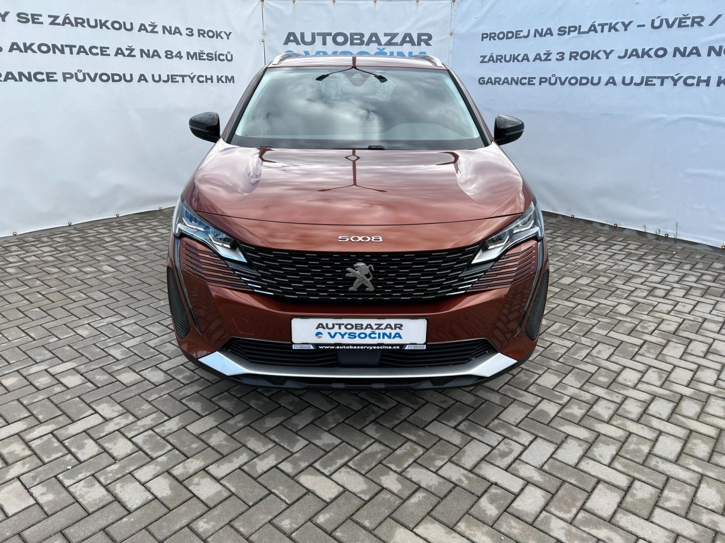 Peugeot 5008, 1.2PT 96kW ALLURE 7-míst - fotka 2