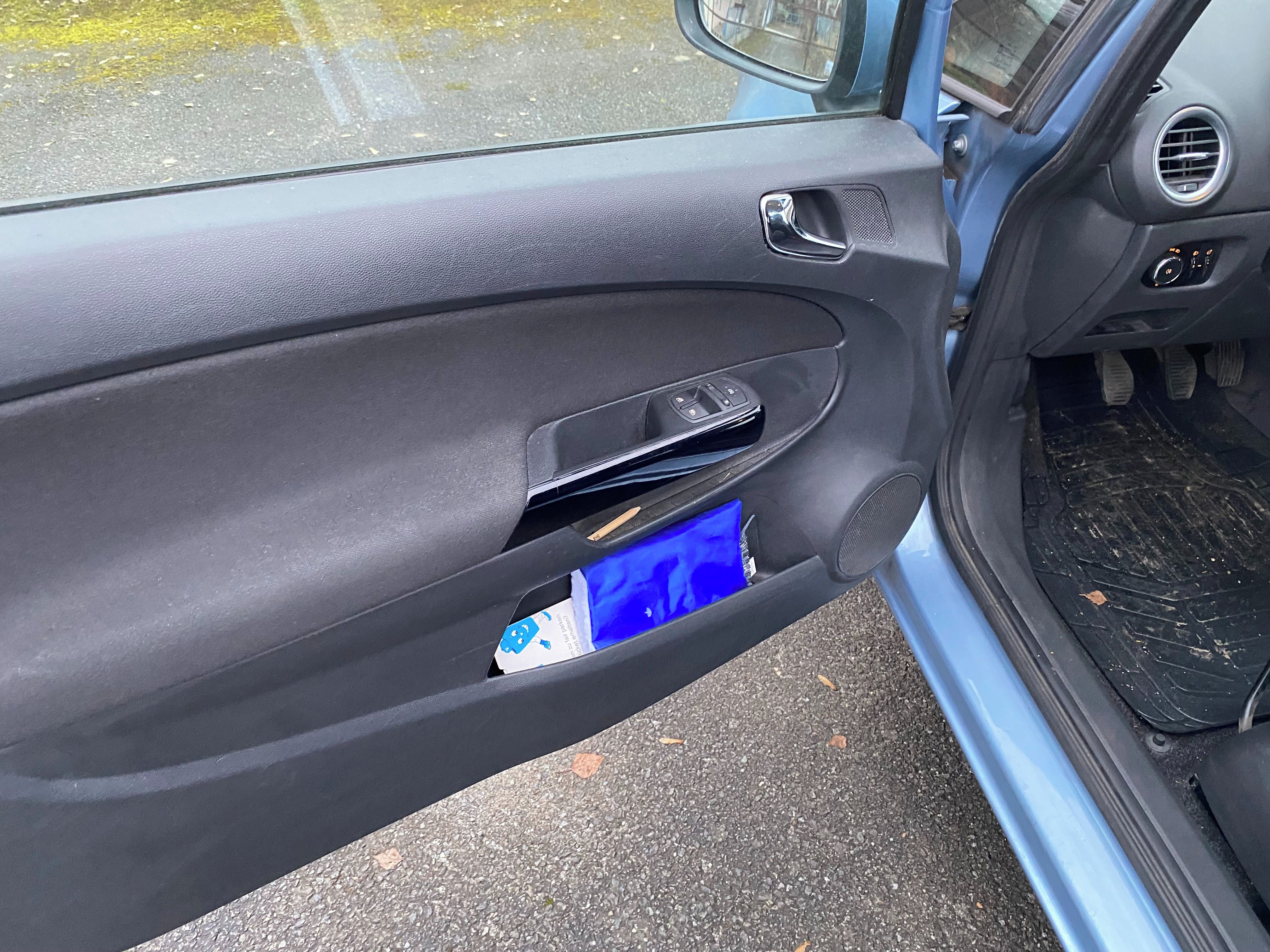 Opel Corsa, 1,2i - fotka 5