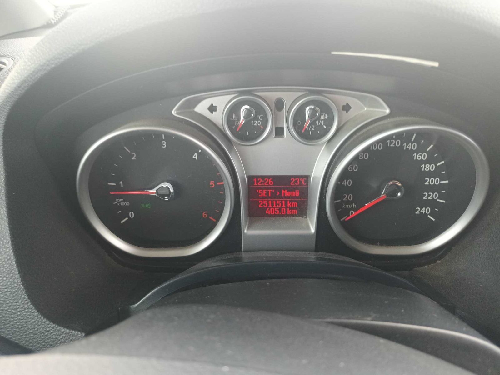 Ford C-MAX, 1.6 TDCi, Ghia, Tažné, Klima - fotka 3