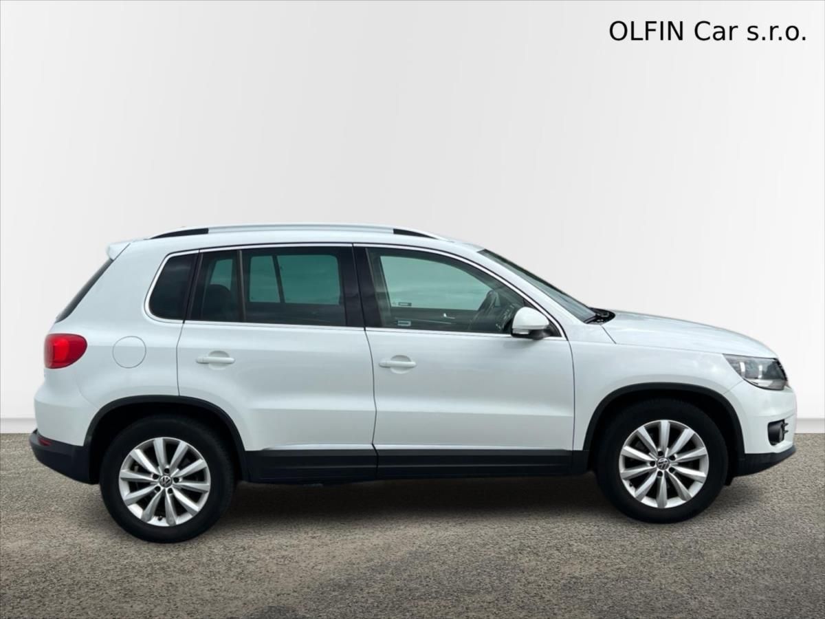 Volkswagen Tiguan, 2,0 TDi 103kW SPORT&STYLE - fotka 3