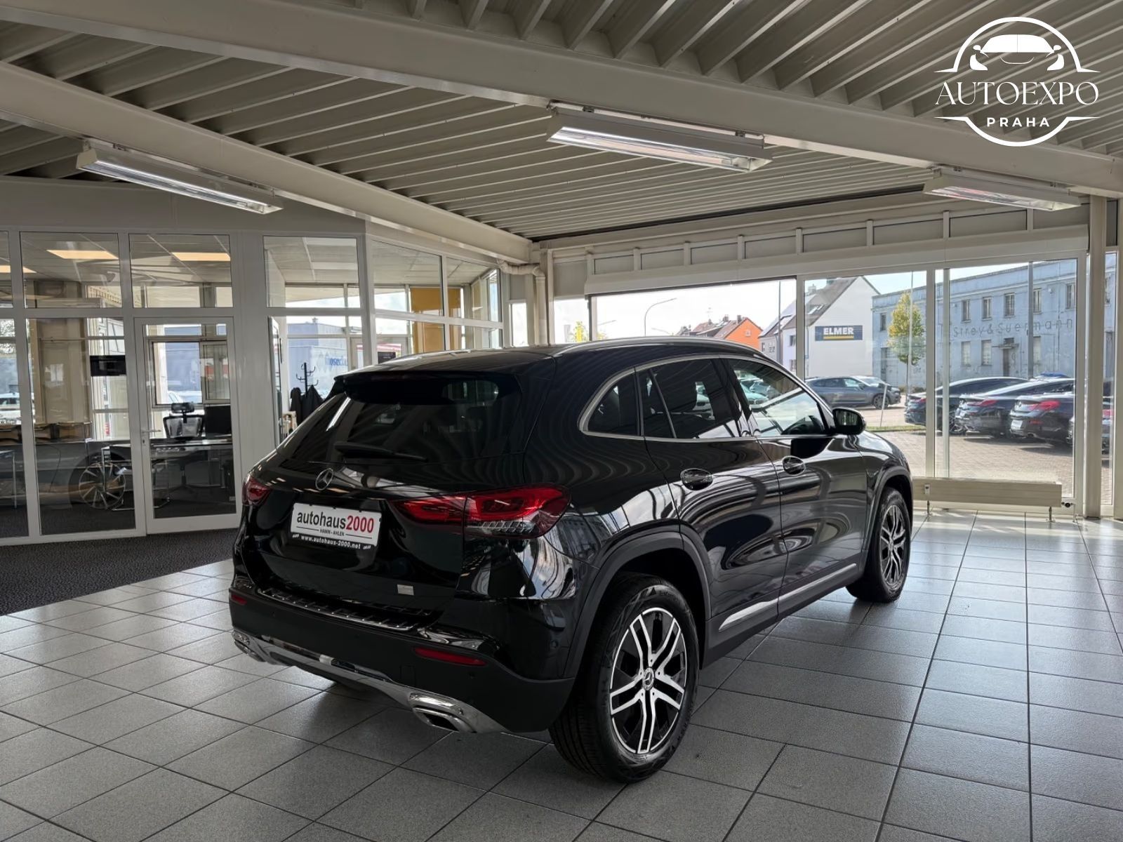 Mercedes-Benz GLA, 200d Progressive*LED*TAŽNÉ - fotka 5