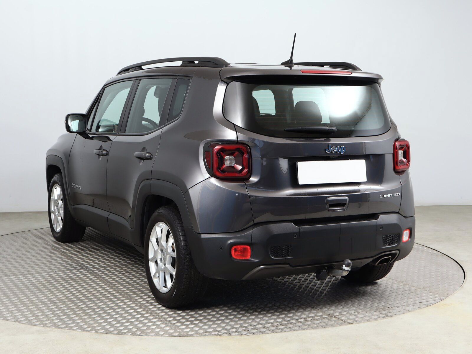 Jeep Renegade, 1.0 T-GDI, Limited, ČR,1.maj - fotka 4