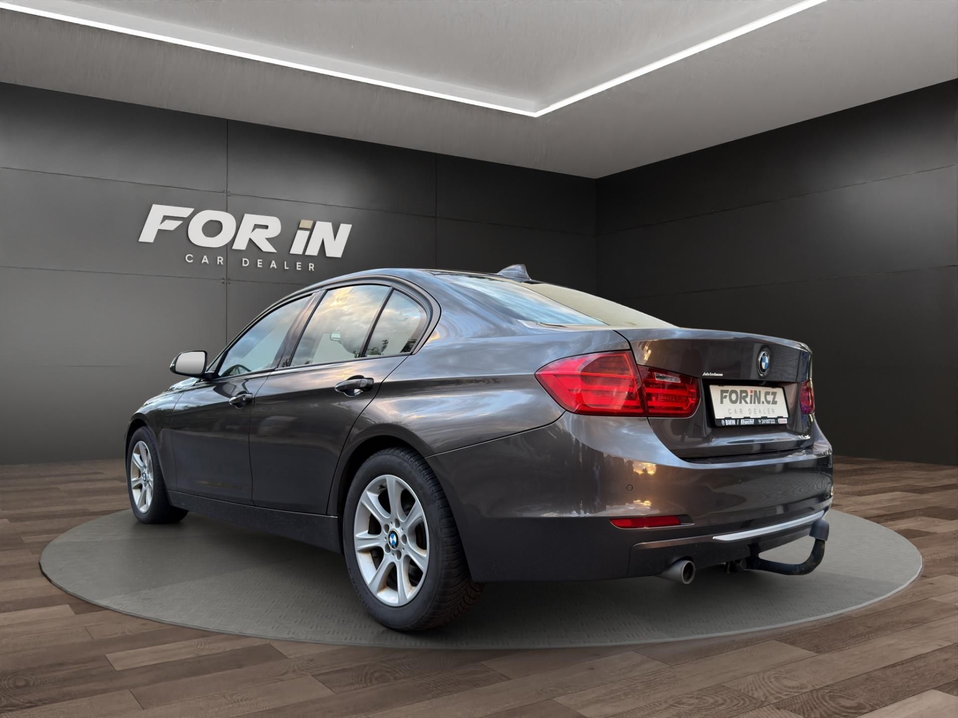BMW Řada 3, 135KW 320D X-DRIVE - fotka 4