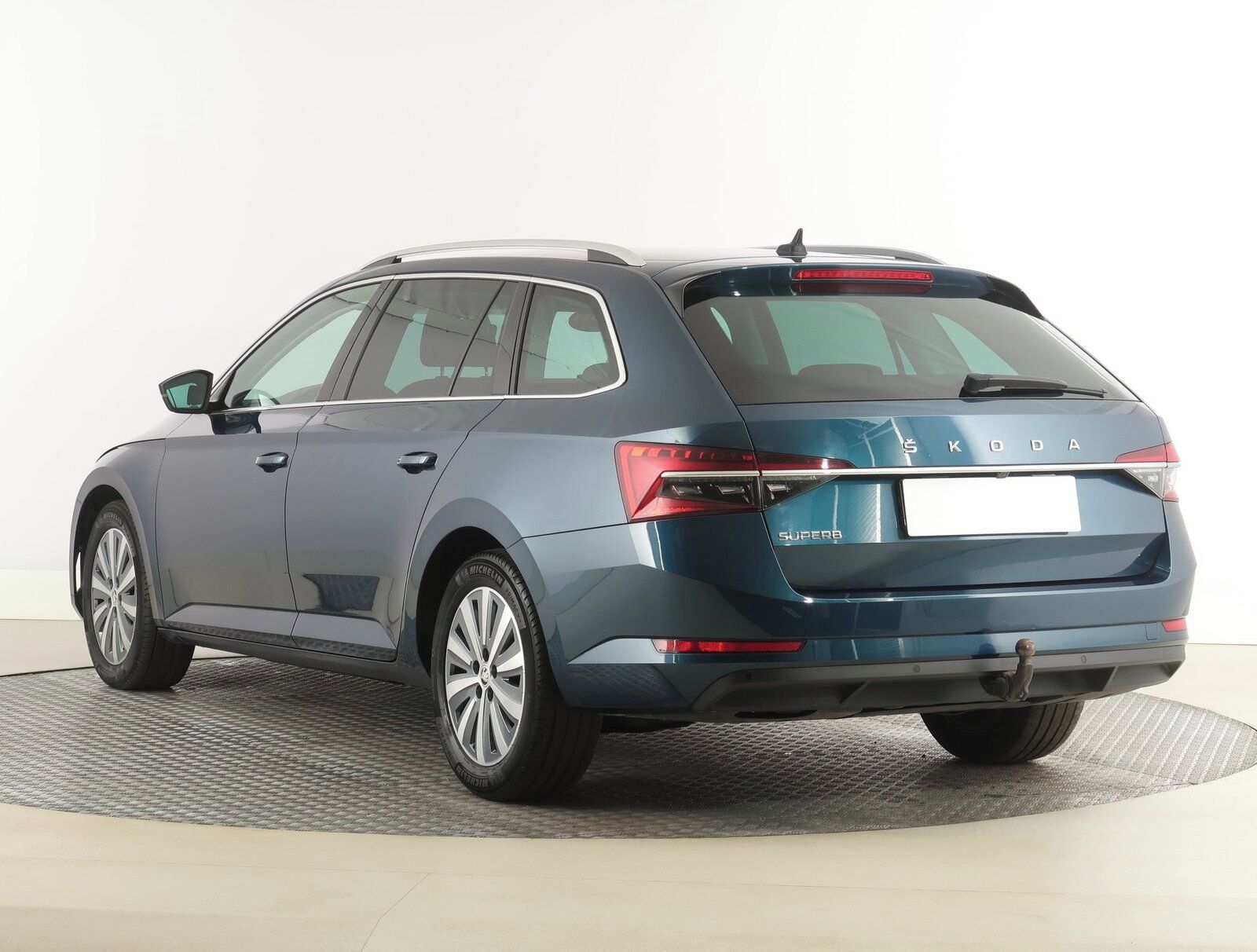 Škoda Superb, 2.0 TDI, Style, Automat - fotka 4