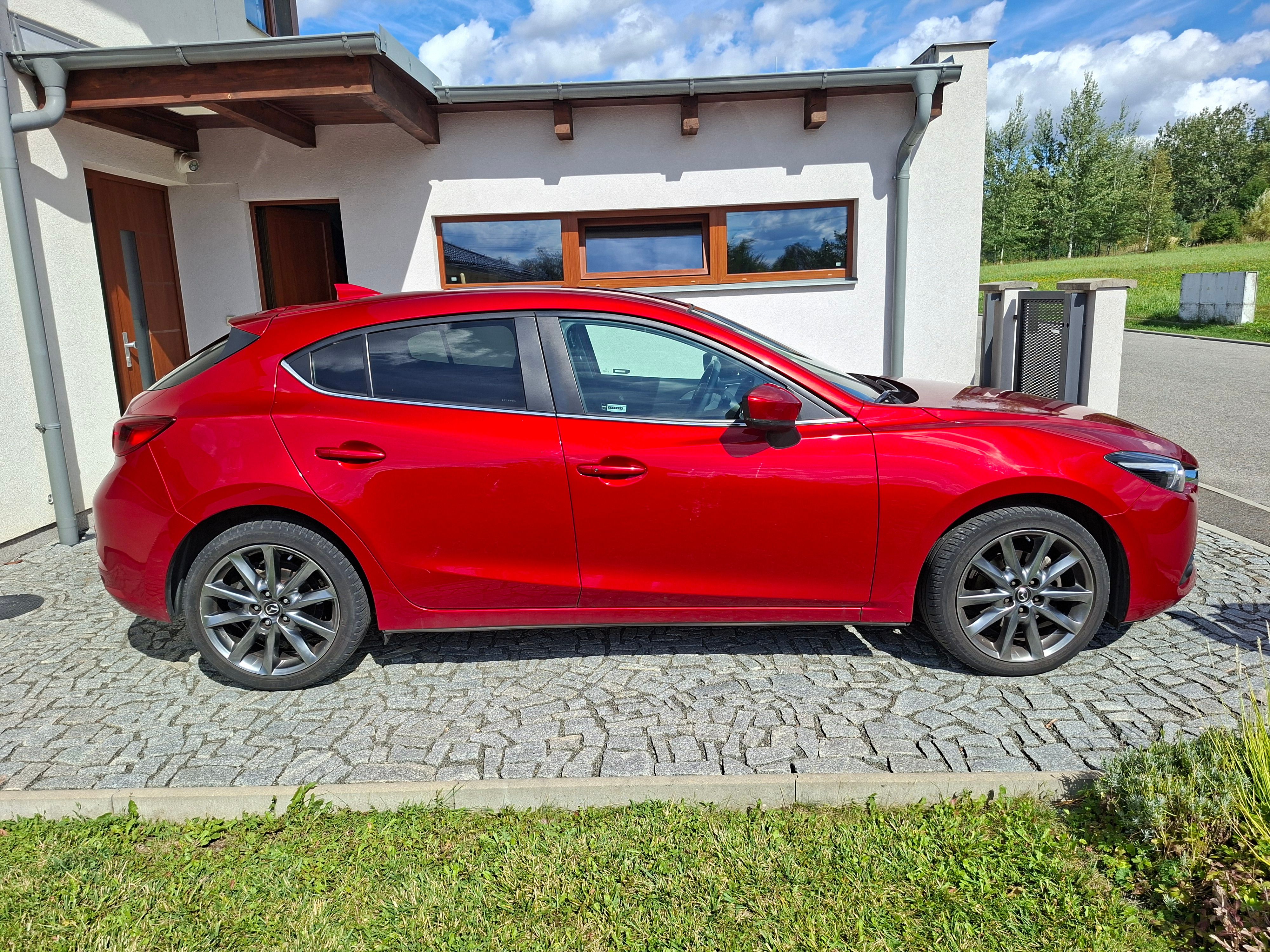Mazda 3, 2,0 Skyactiv, 88 kW,ČR,1.maj. - fotka 4