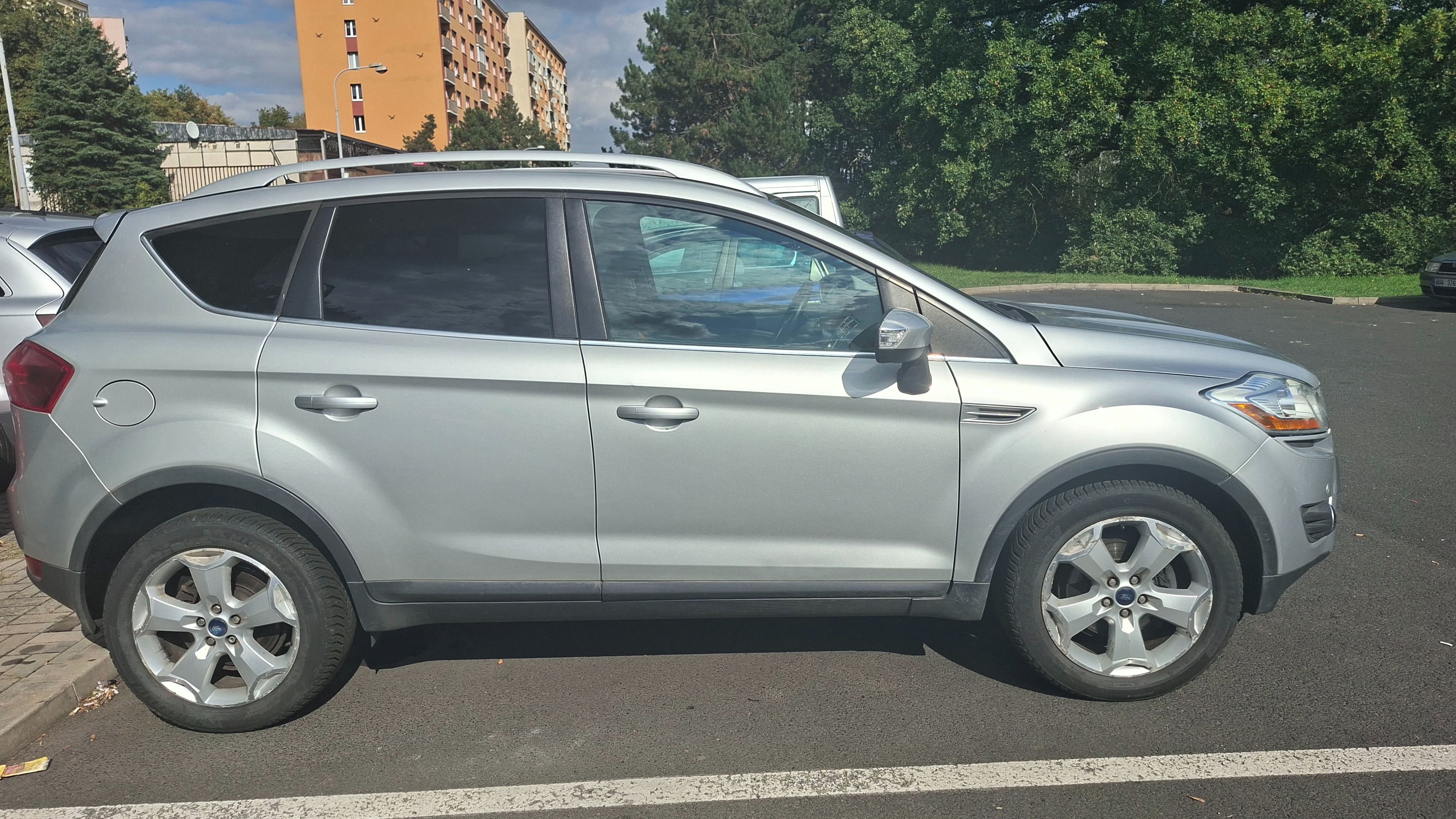 Ford Kuga, Ford Kuga, DM2 2.0 TDC 100kw - fotka 5