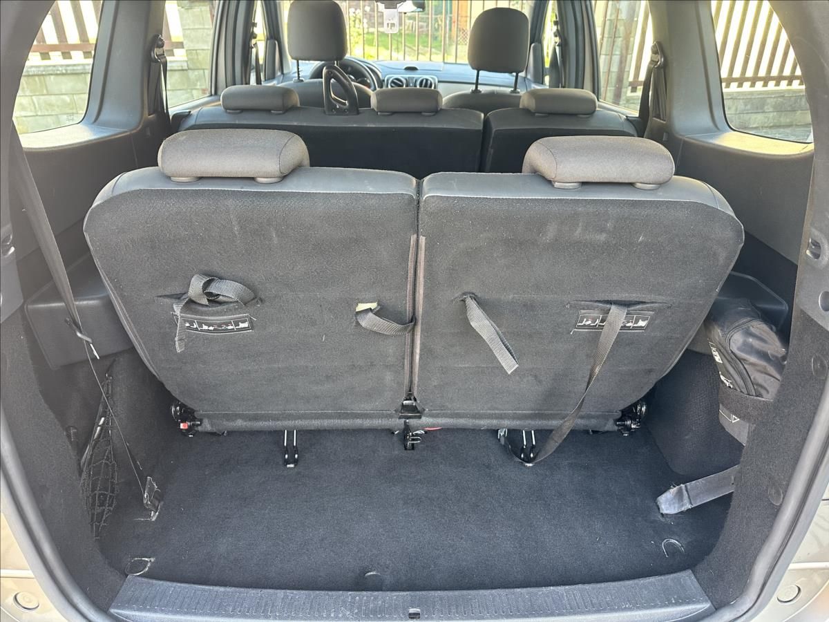 Dacia Lodgy, 1,6 7.míst - fotka 5