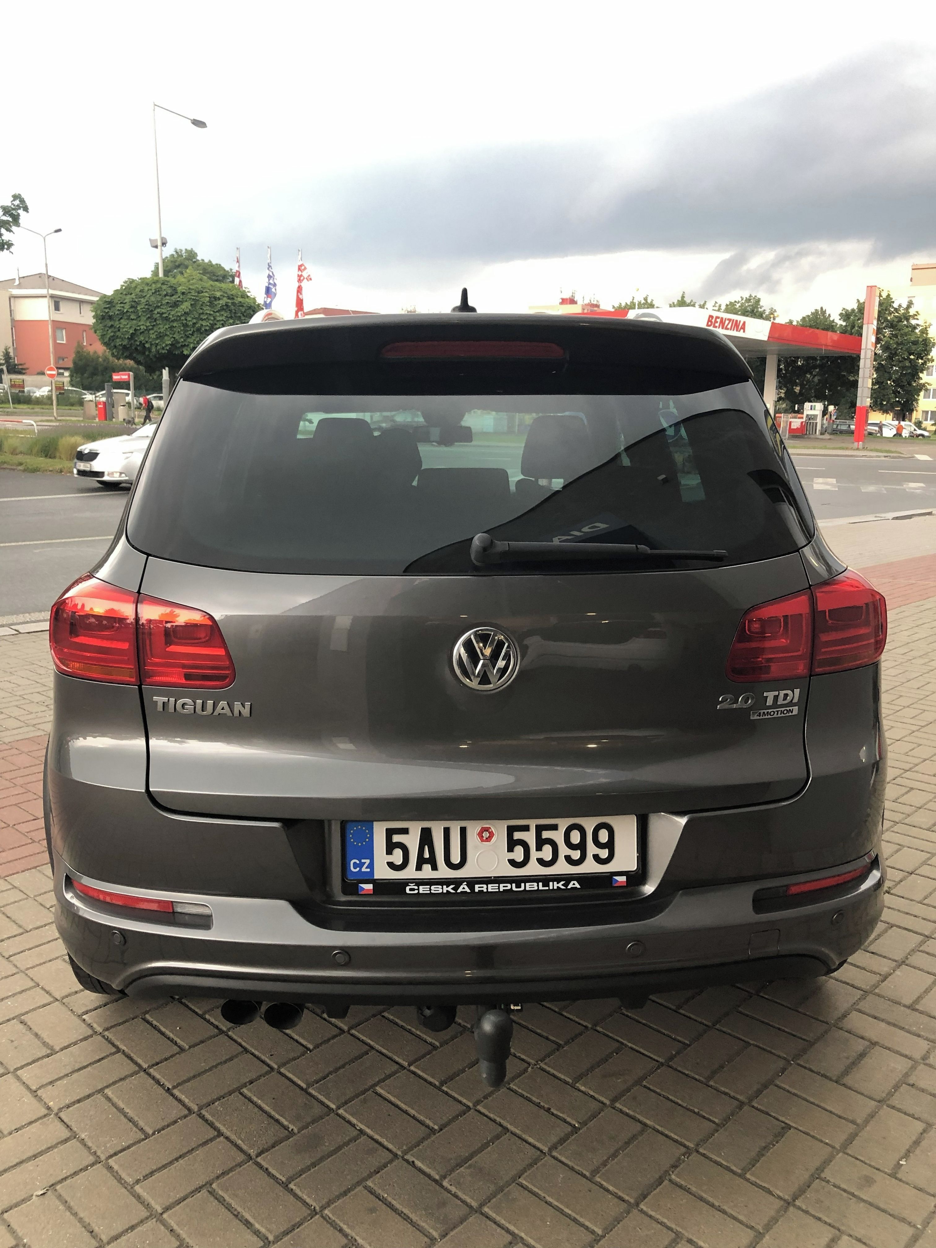 Volkswagen Tiguan, 2,0 TDI DSG R-LINE 4Motion - fotka 6