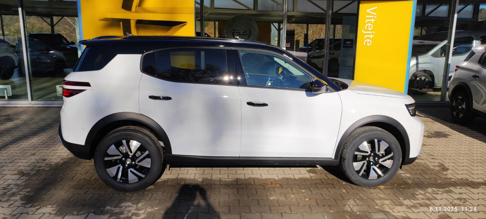 Opel Frontera, HYBRID 1,2 TURBO 81kW GS - fotka 5