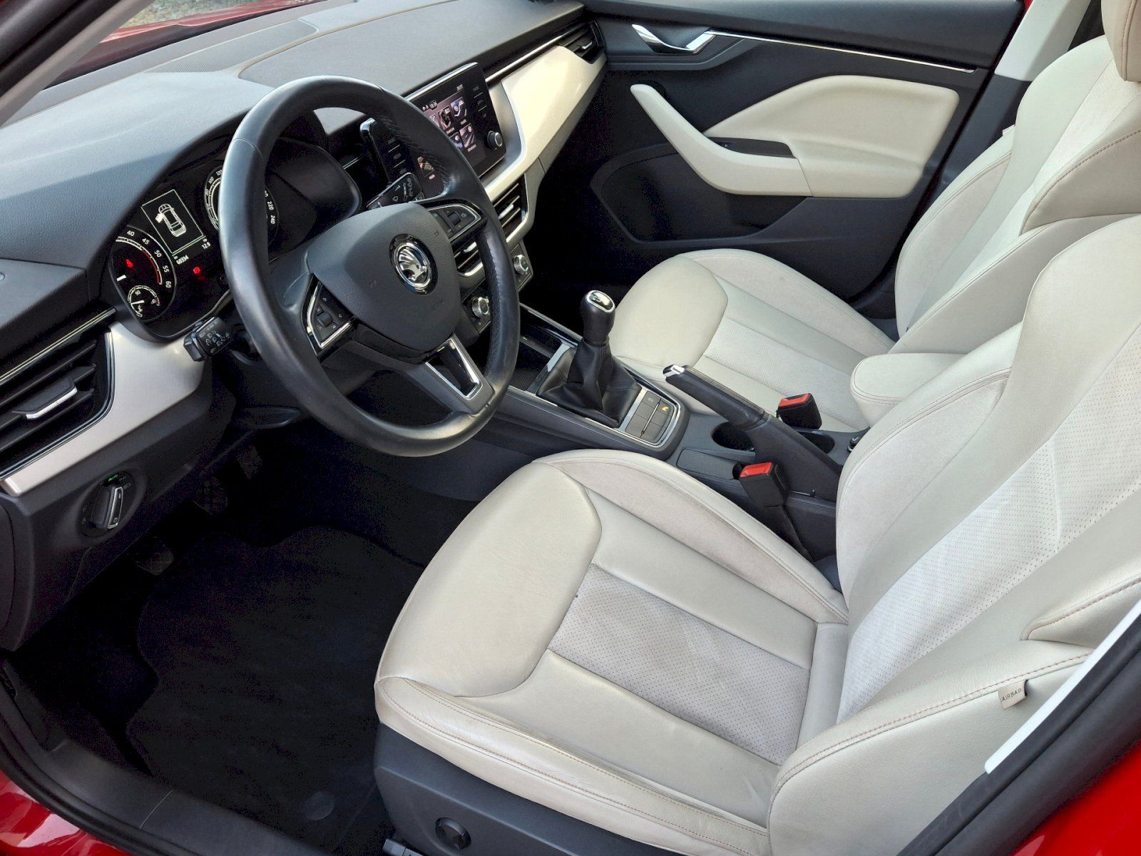 Škoda Kamiq, Style 1,6TDi 85kW - fotka 6