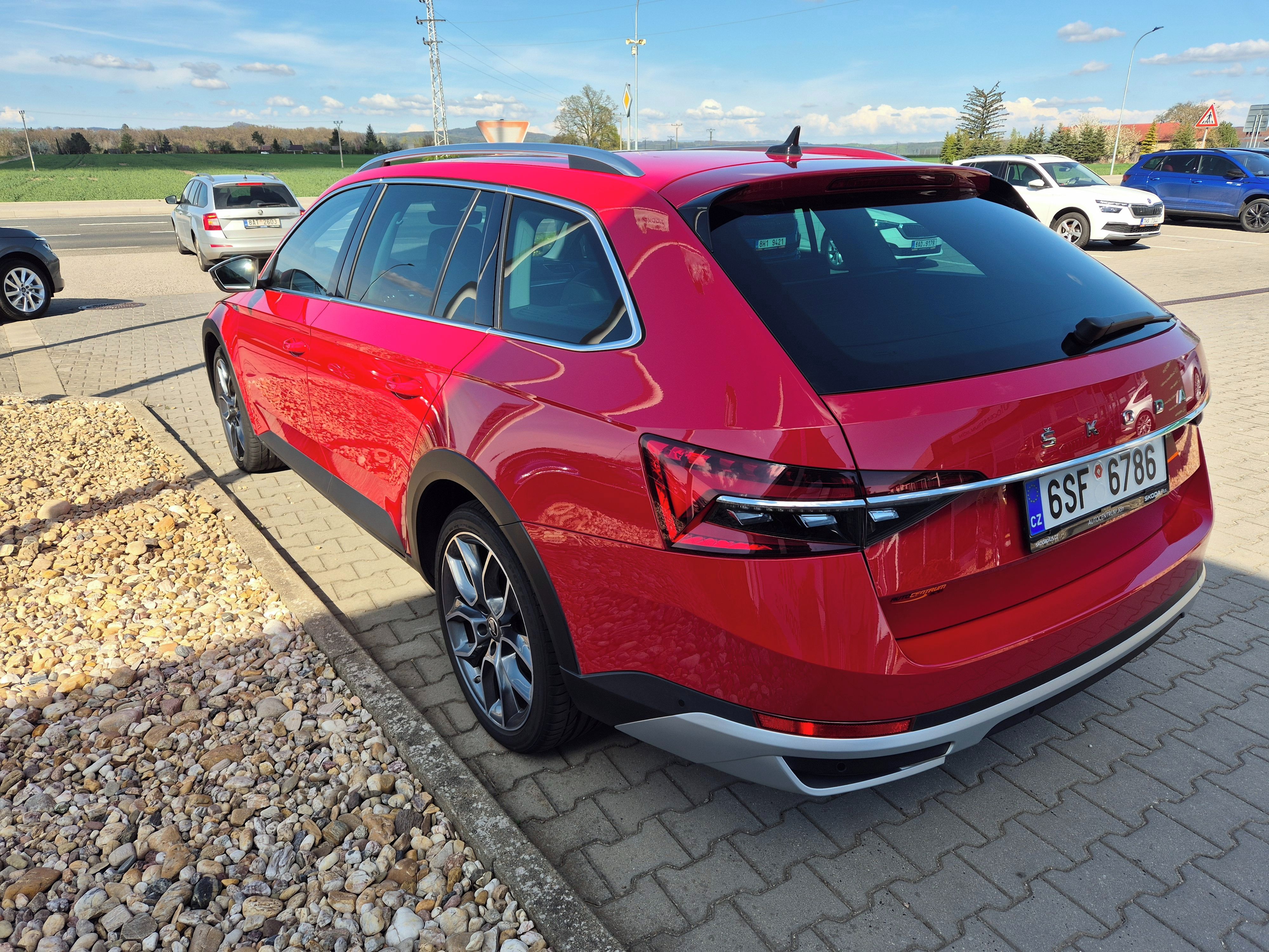 Škoda Superb, Scout, Matrix, prodl.zaruka,TZ - fotka 6
