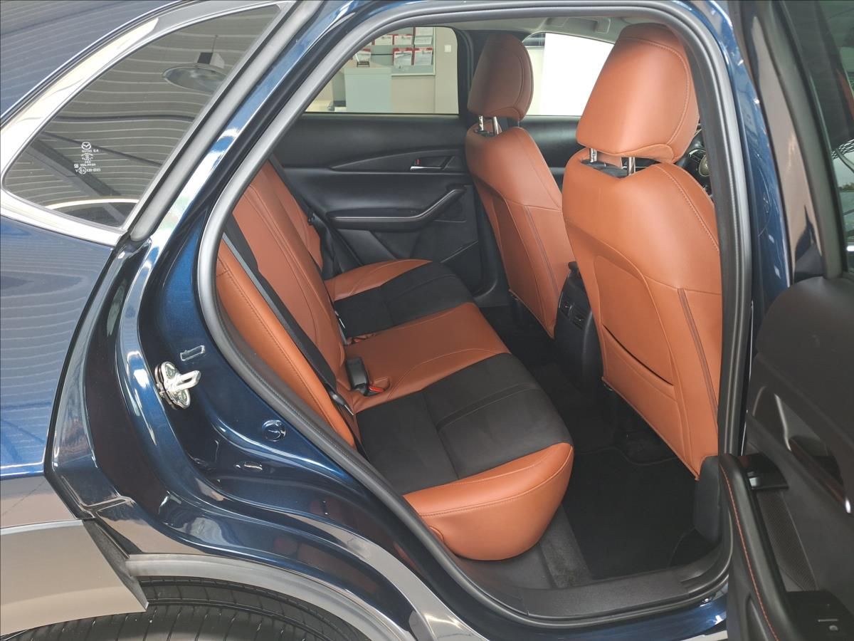 Mazda CX-30, 2.5 G 140k 6AT FWD NAGISA - fotka 4
