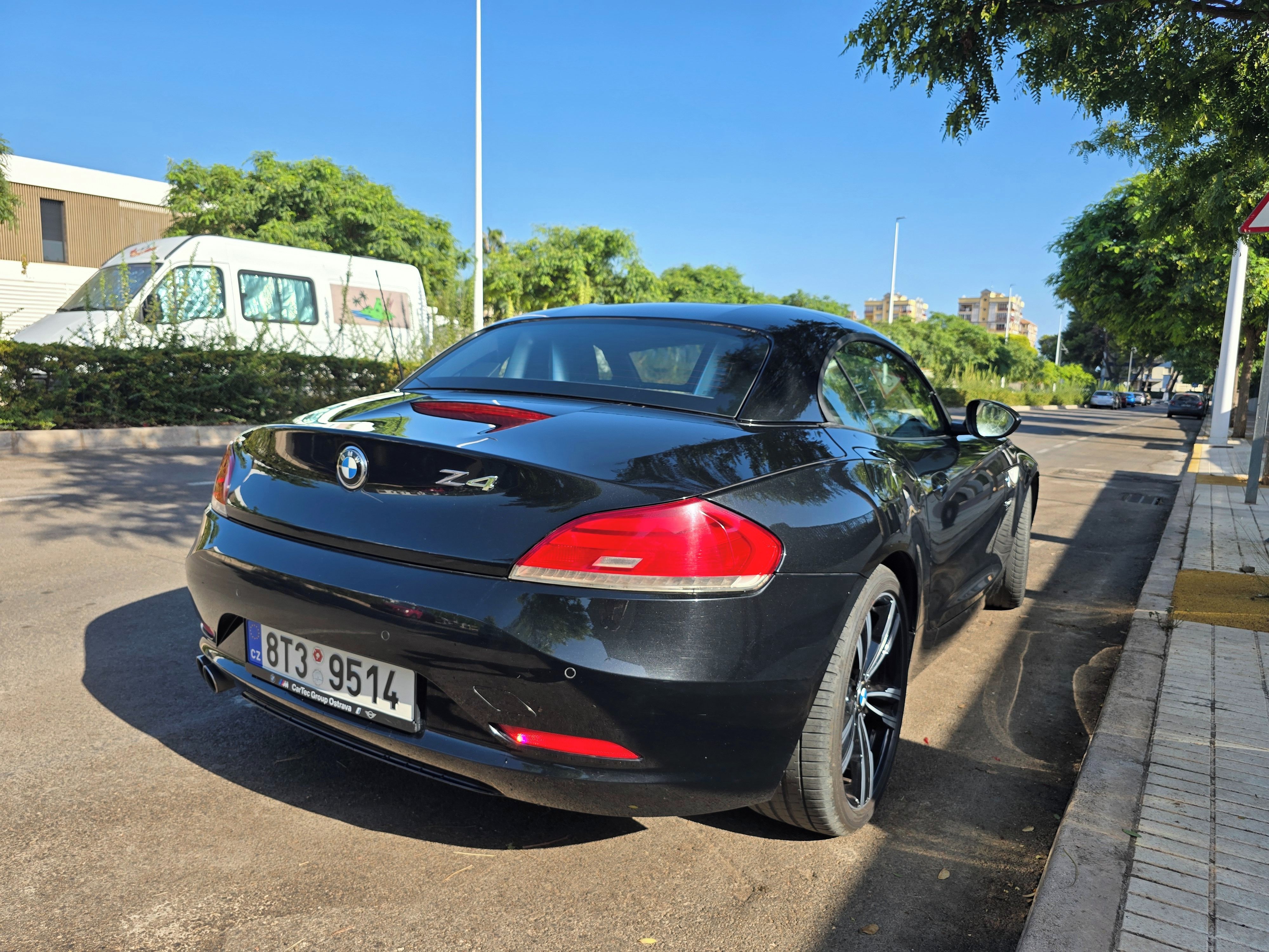 BMW Z4, 3.0 Benzín 190 kW - fotka 4