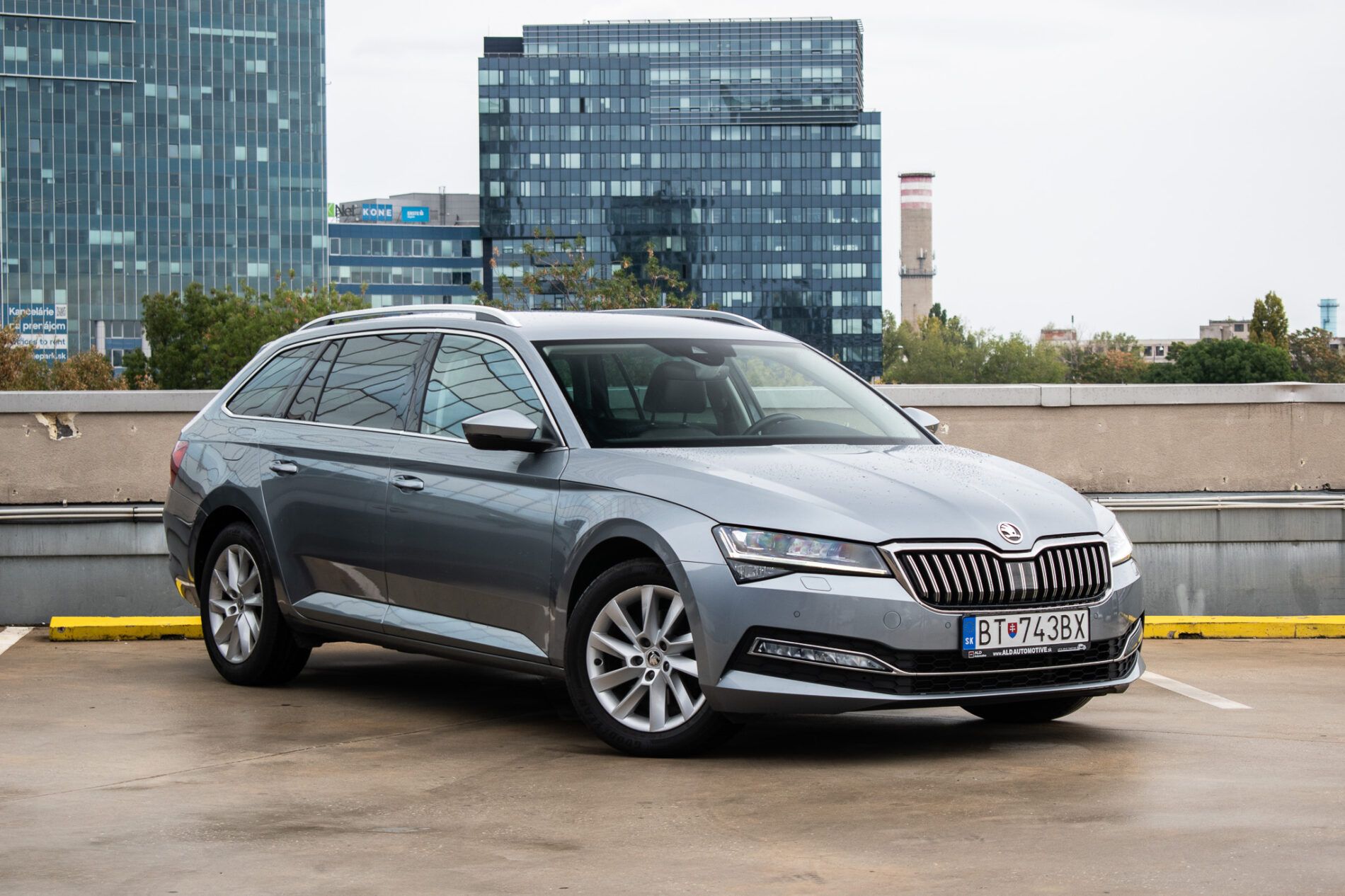 Škoda Superb - fotka 3