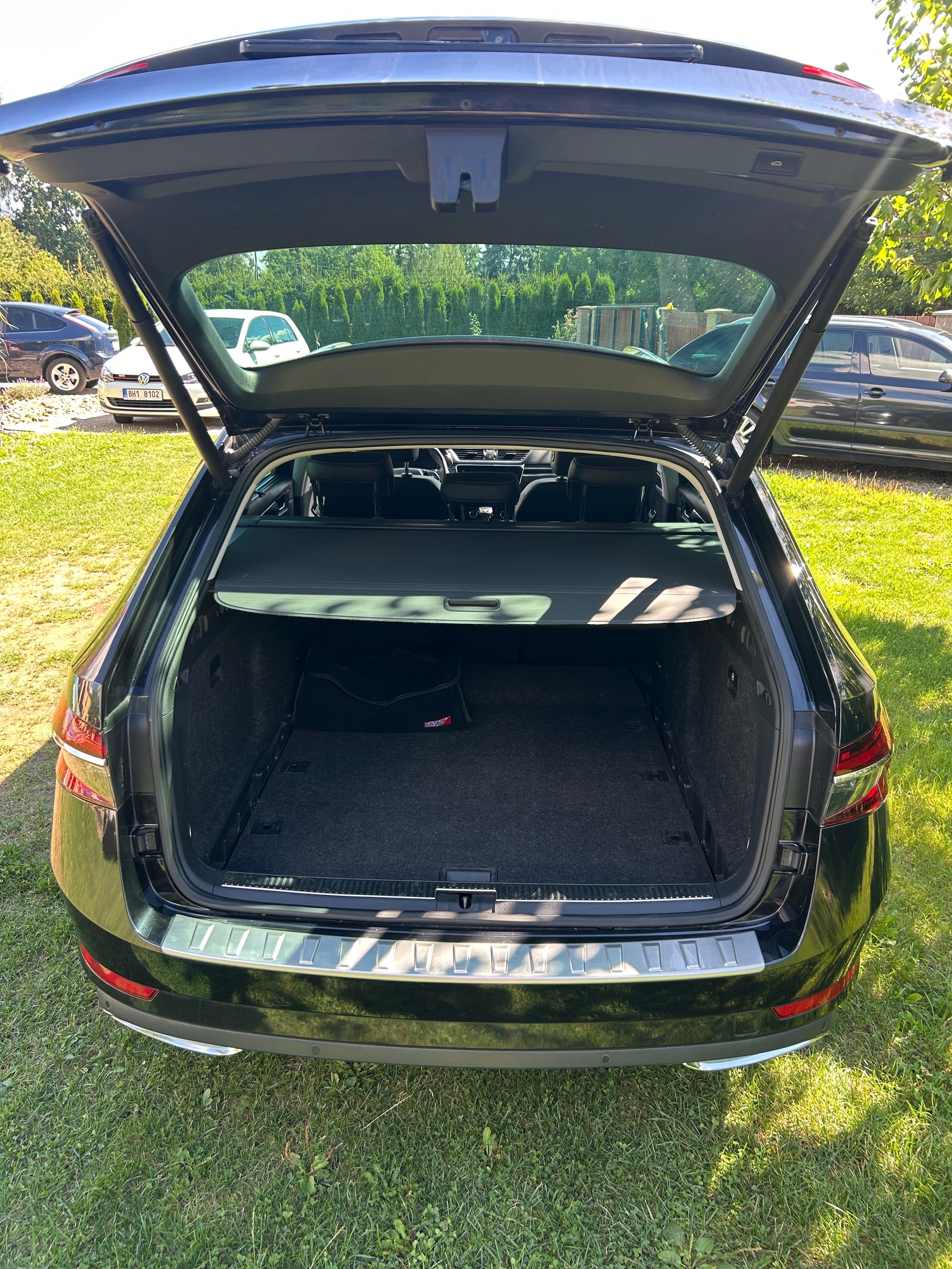 Škoda Superb, L&K 140kw 4x4 Matrix-Webas-DPH - fotka 4