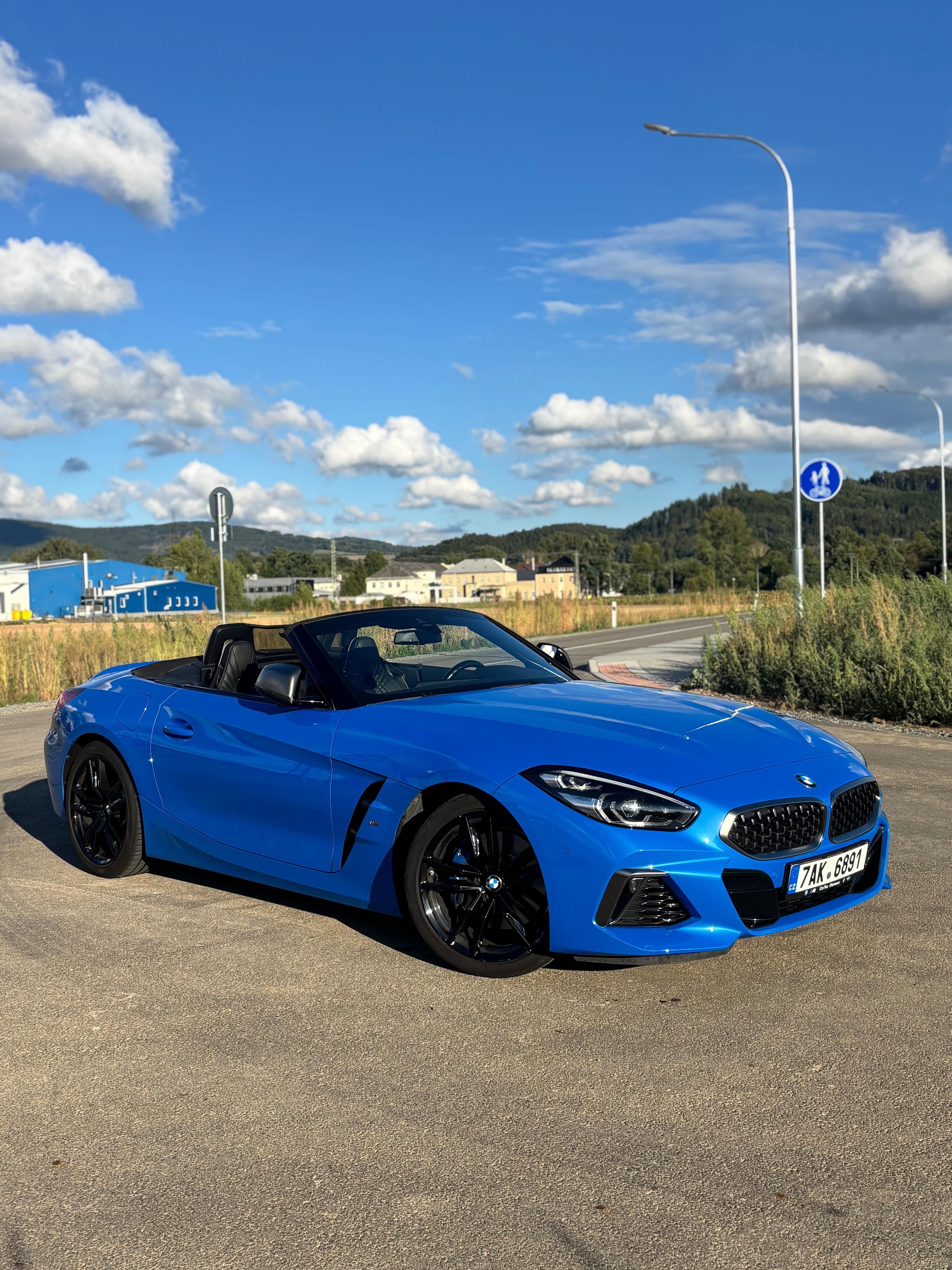 BMW Z4, BMW Z4 M40I