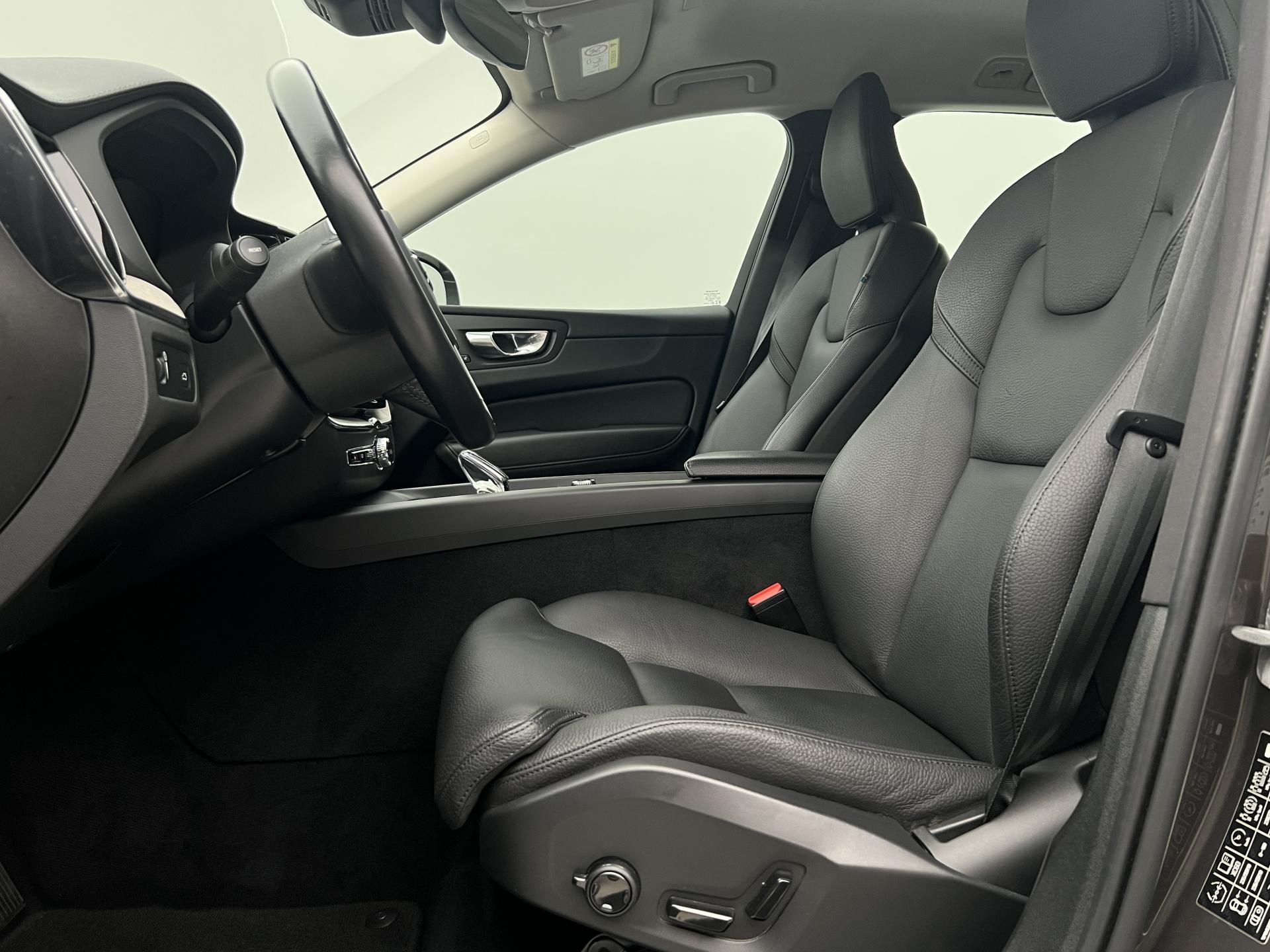 Volvo XC60, B5 AWD INSCRIPTION AUT - fotka 3