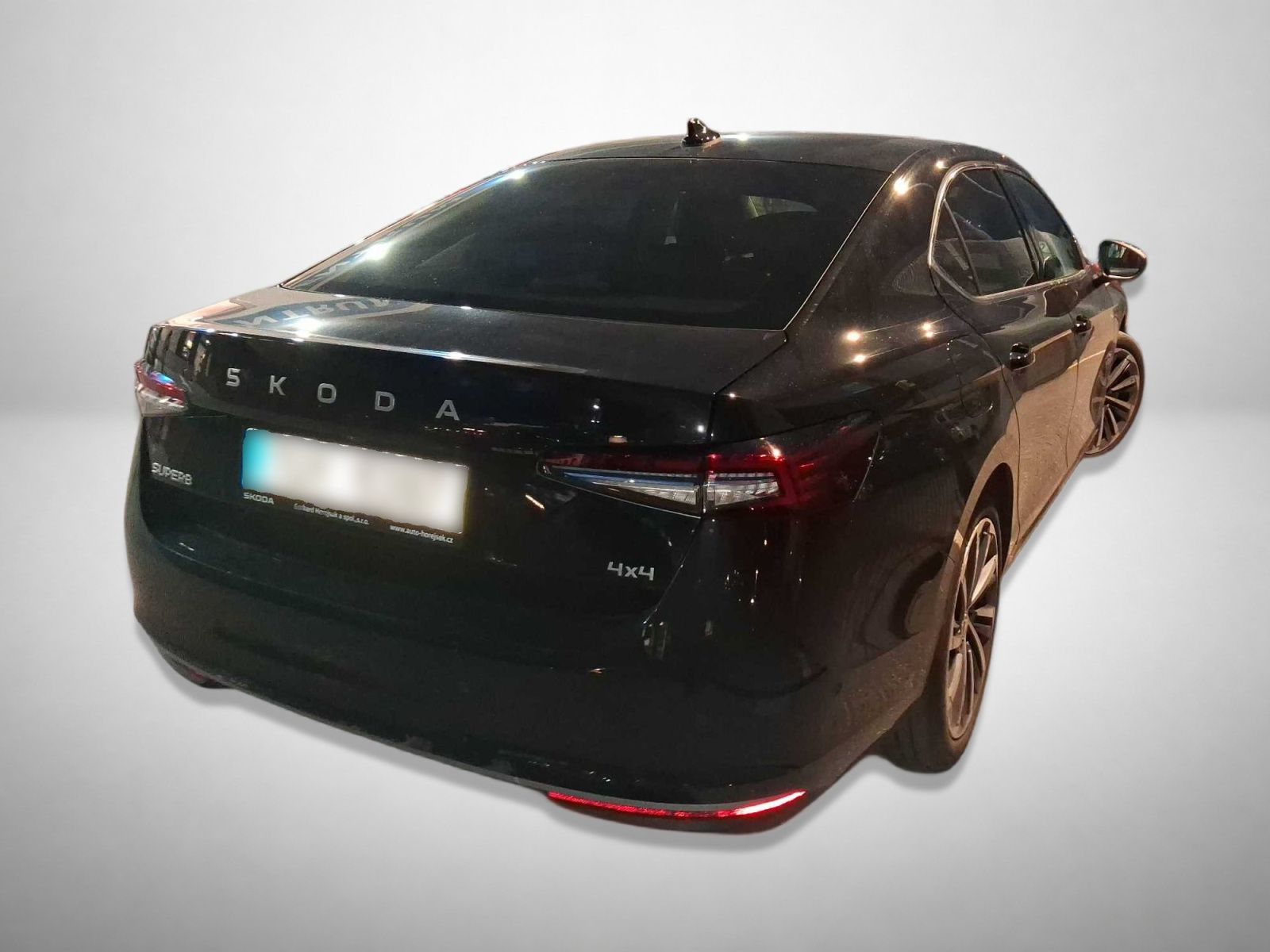 Škoda Superb, 2.0 TSI, Laurin&Klement - fotka 2