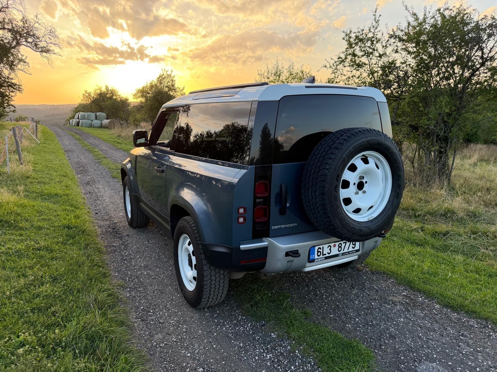 Land Rover Defender, Land Rover Defender 90 - fotka 6
