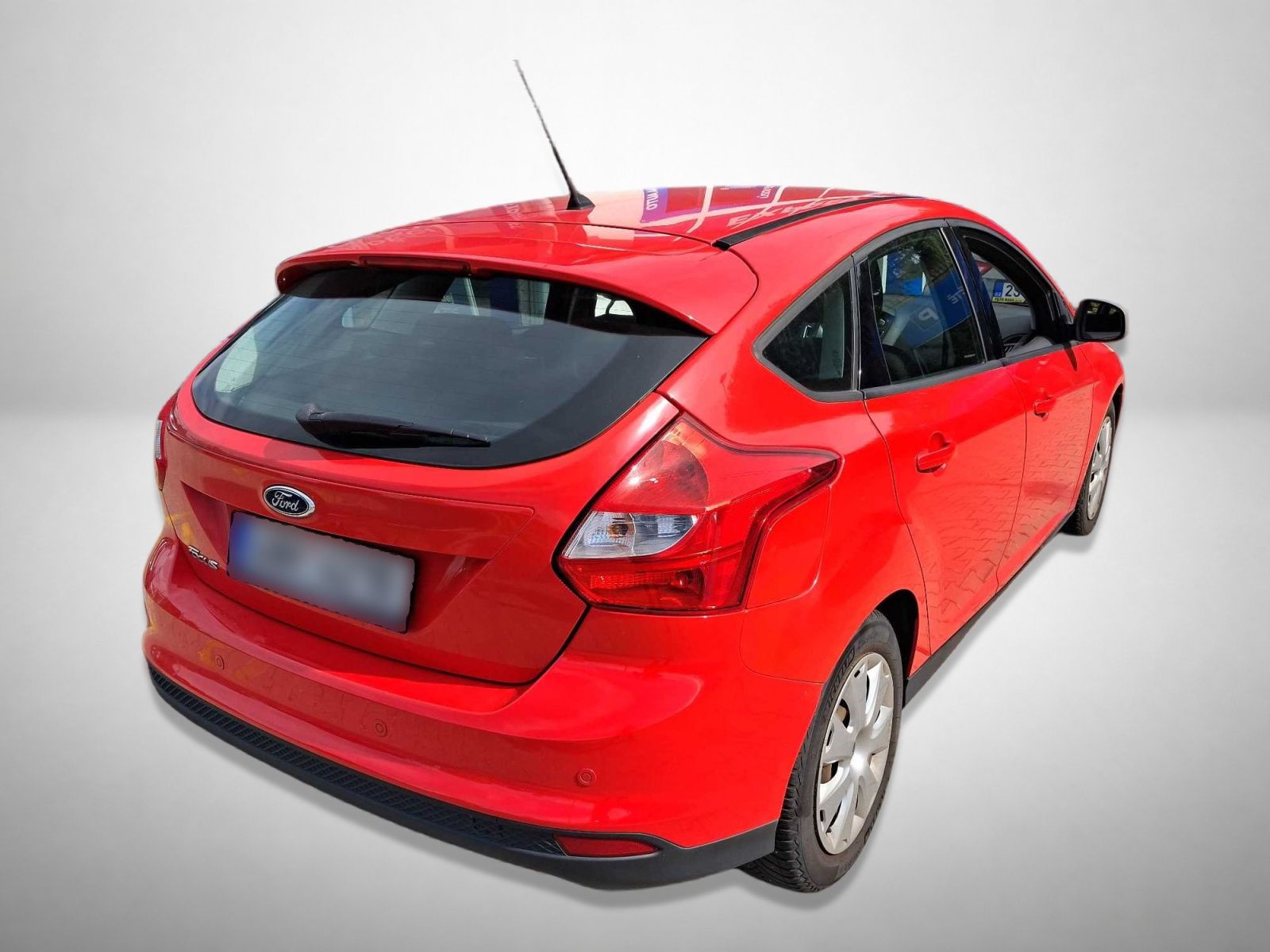 Ford Focus, 1.6 i, Automat, ČR,1.maj - fotka 2
