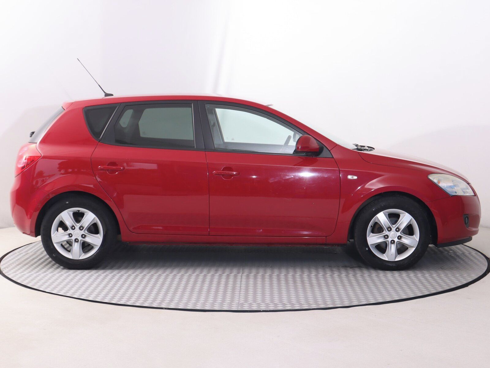 Kia Cee´d, 1.6 CVVT, Serv.kniha - fotka 6