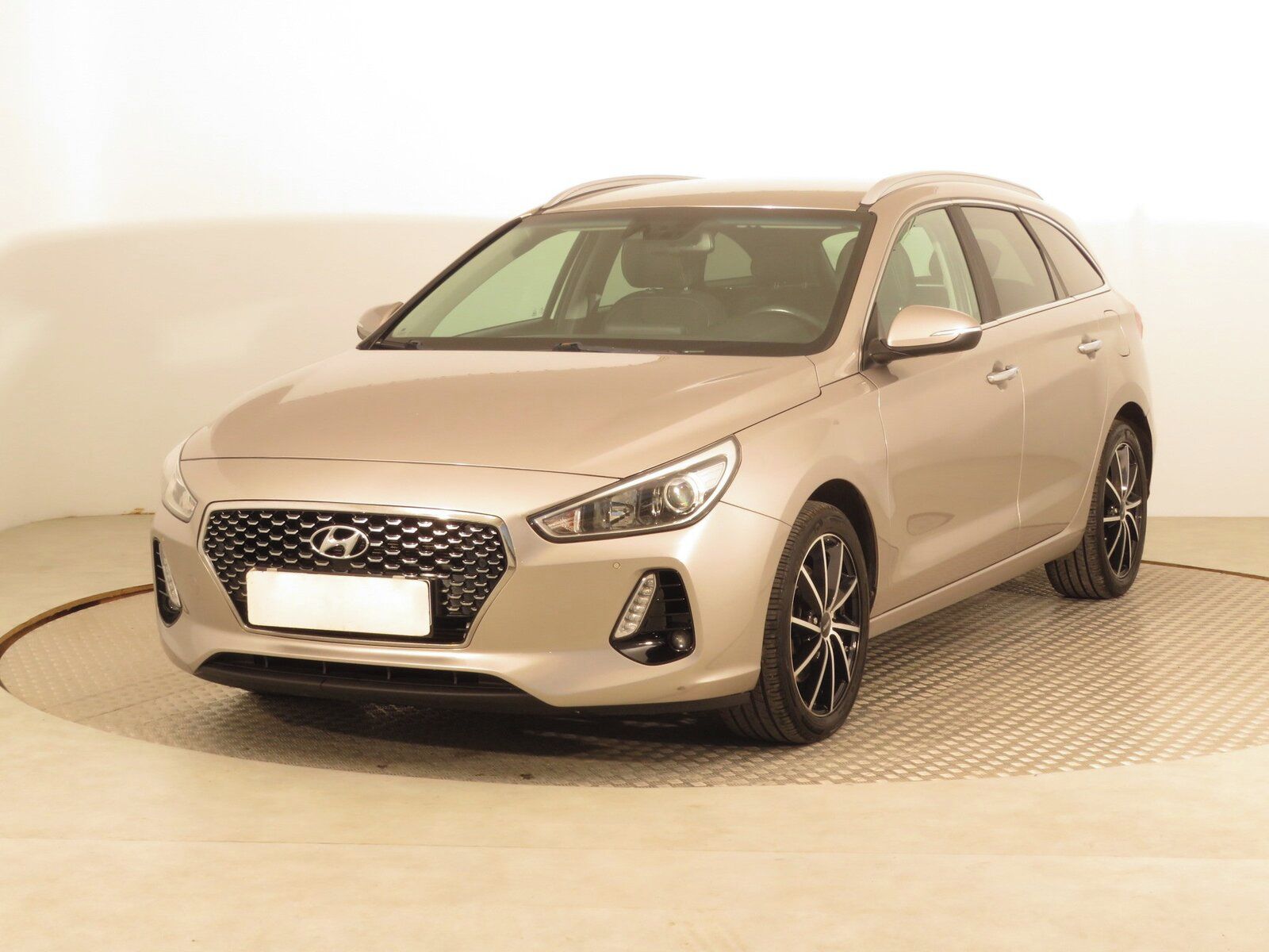 Hyundai i30, 1.6 CRDi, Serv.kniha - fotka 2
