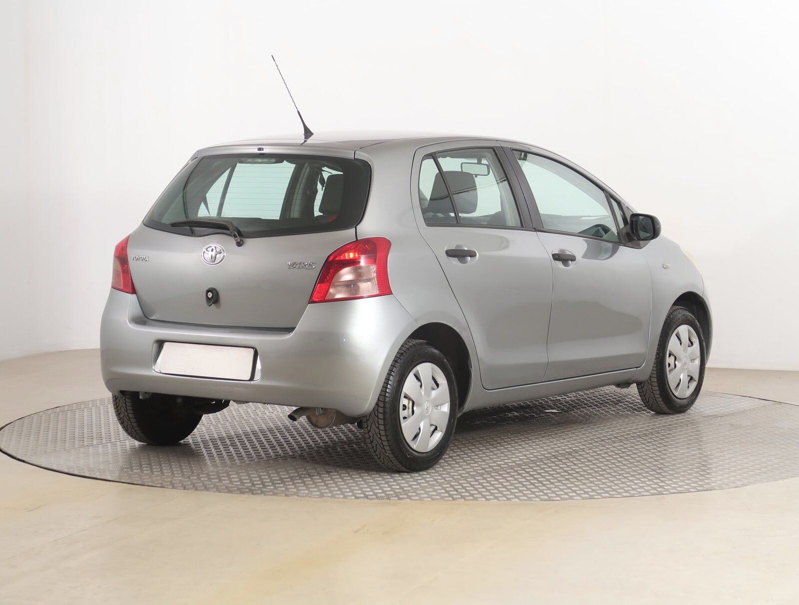 Toyota Yaris, 1.0 VVT-i - fotka 5
