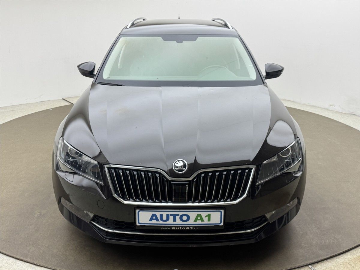 Škoda Superb, 2,0 DSG STYLE+ CANTON DPH ČR - fotka 2