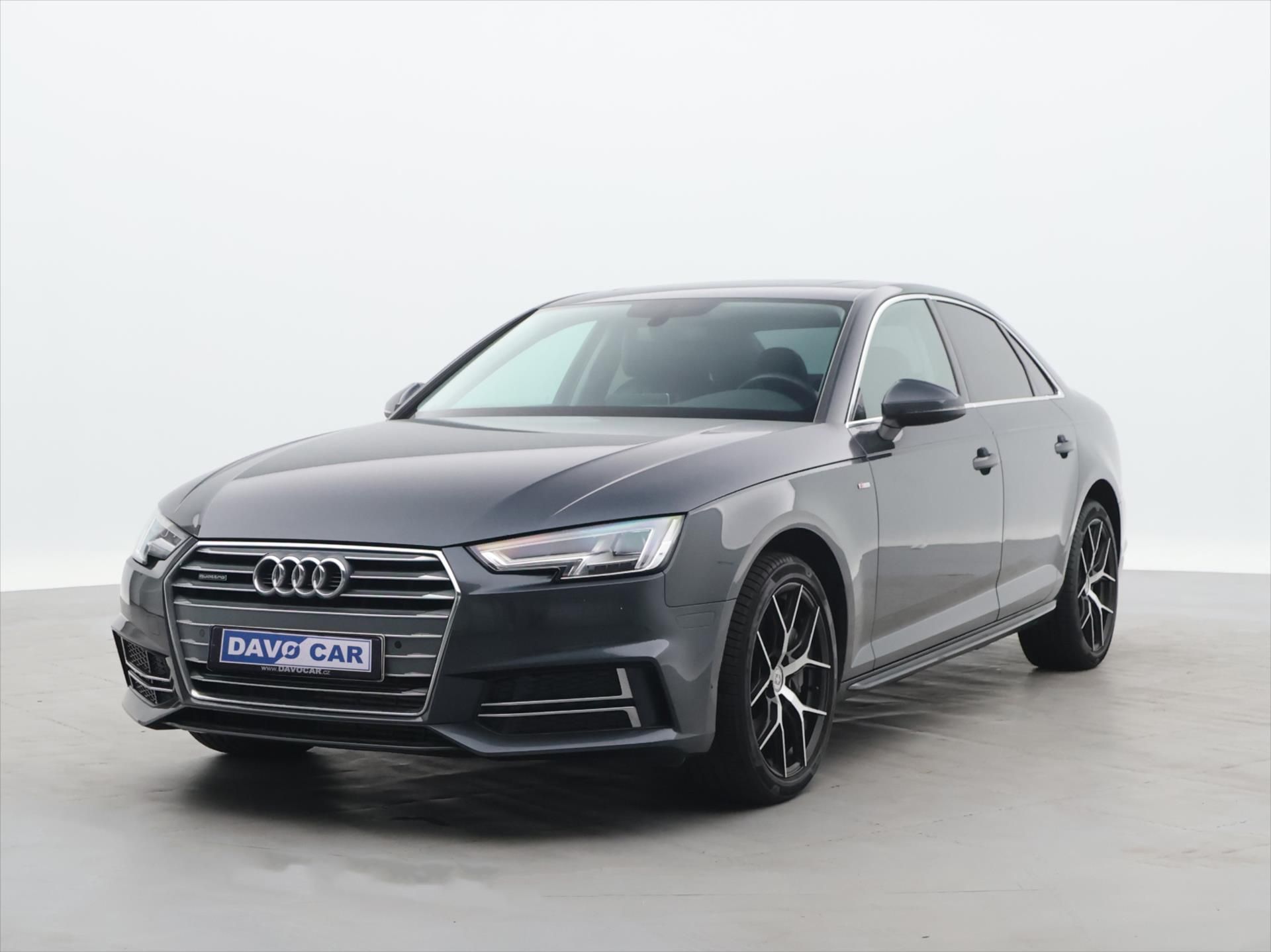 Audi A4, 2,0 TFSI 185kW Quattro S-LINE - fotka 3
