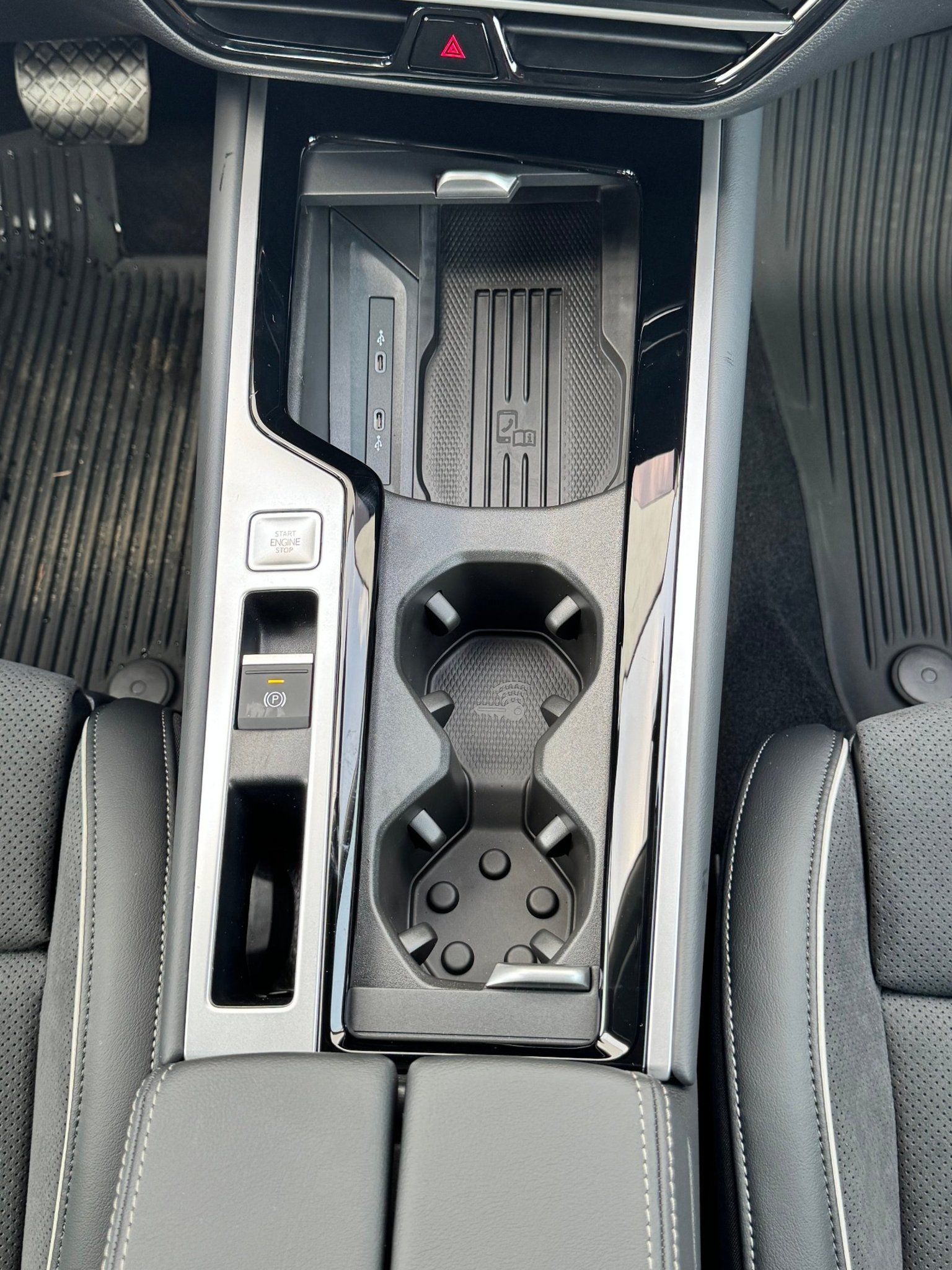 Volkswagen Passat, Passat Elegance 2,0 TDI 110 kW - fotka 6