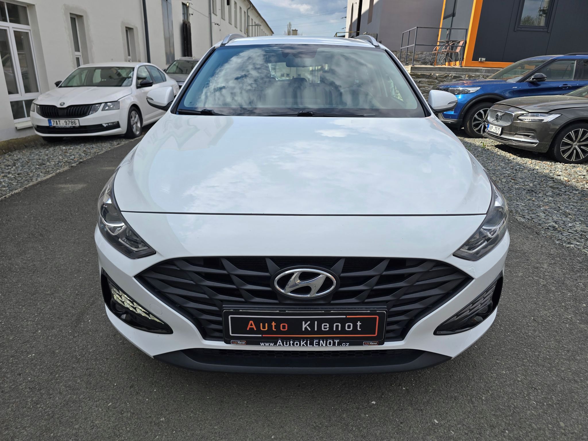 Hyundai i30, 1.5i COMFORT LED KAMERA NAVI - fotka 3