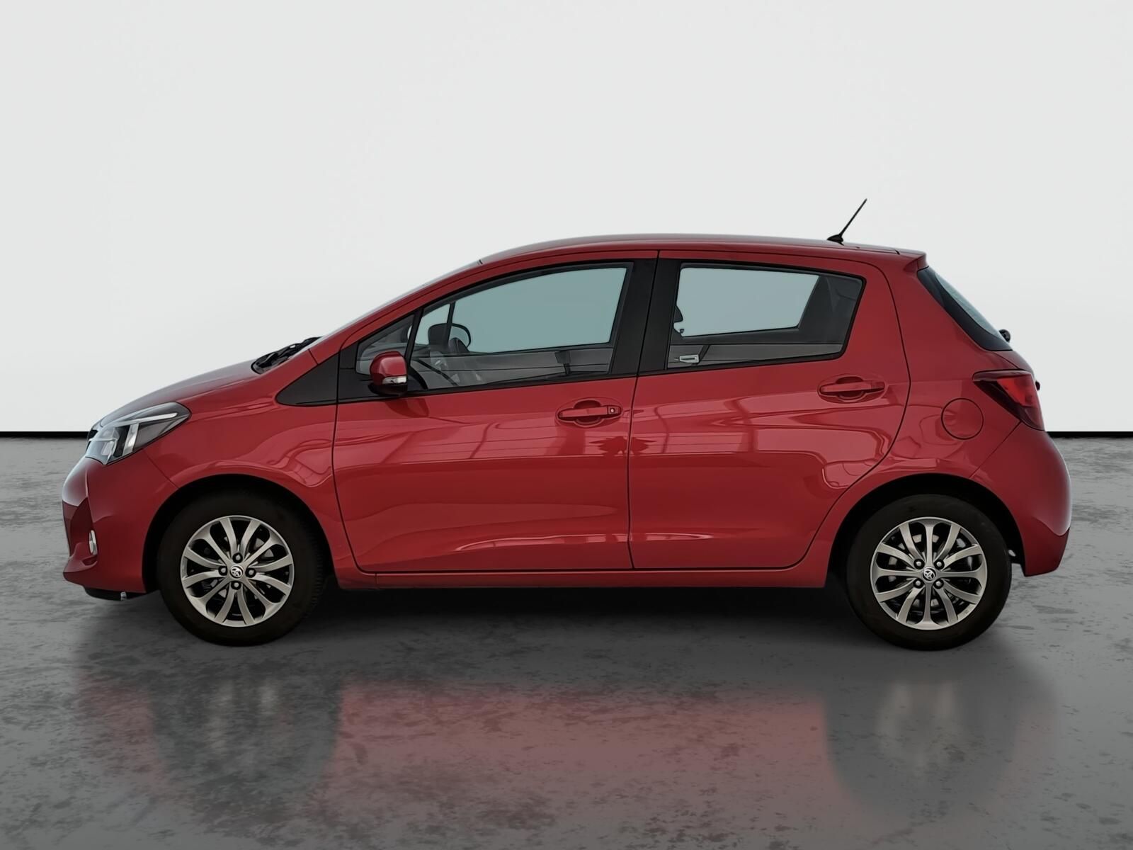 Toyota Yaris, 1.0 VVT-i, ČR,1.maj - fotka 3