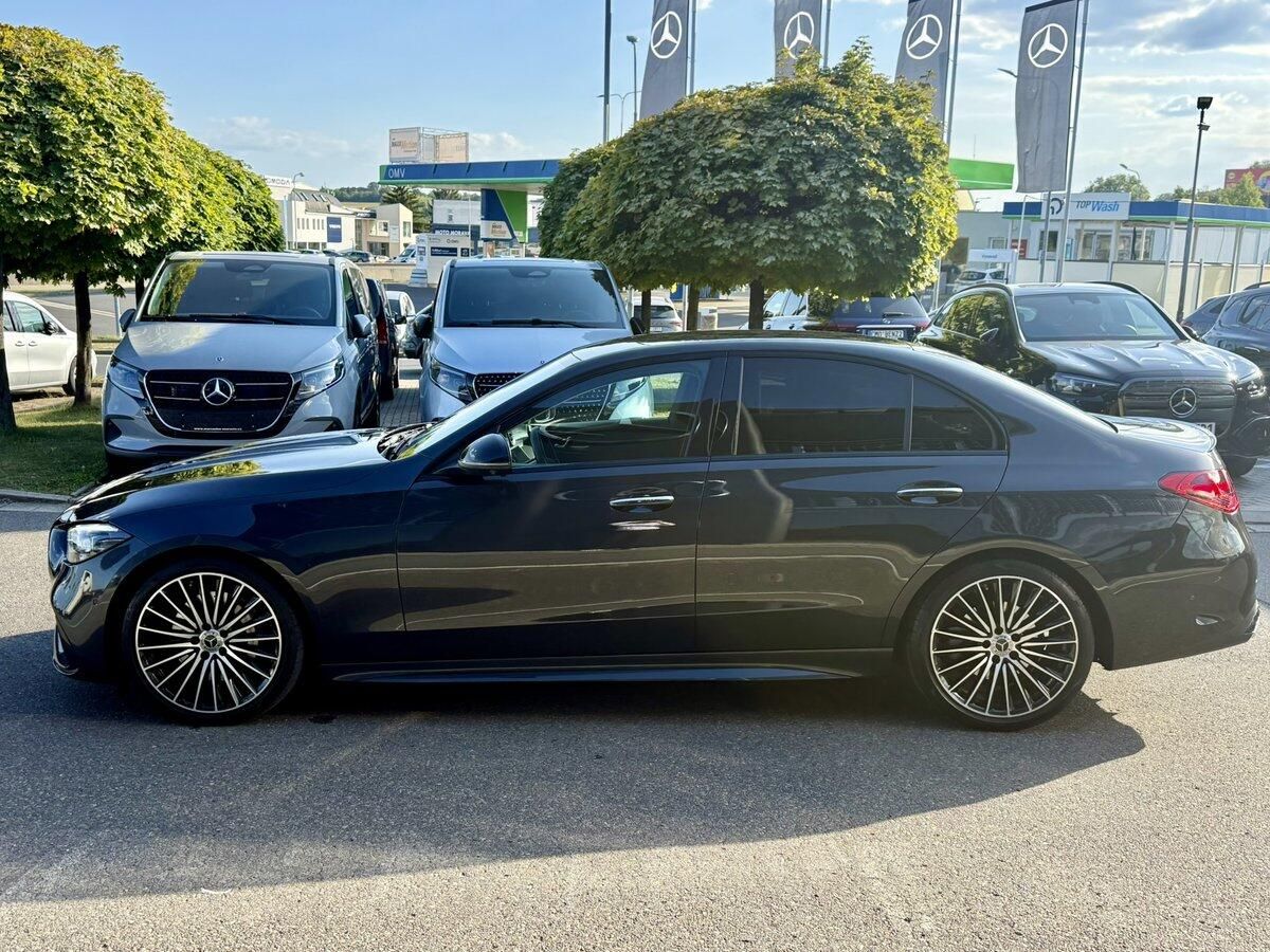 Mercedes-Benz Třídy C, 300 4MATIC - fotka 5