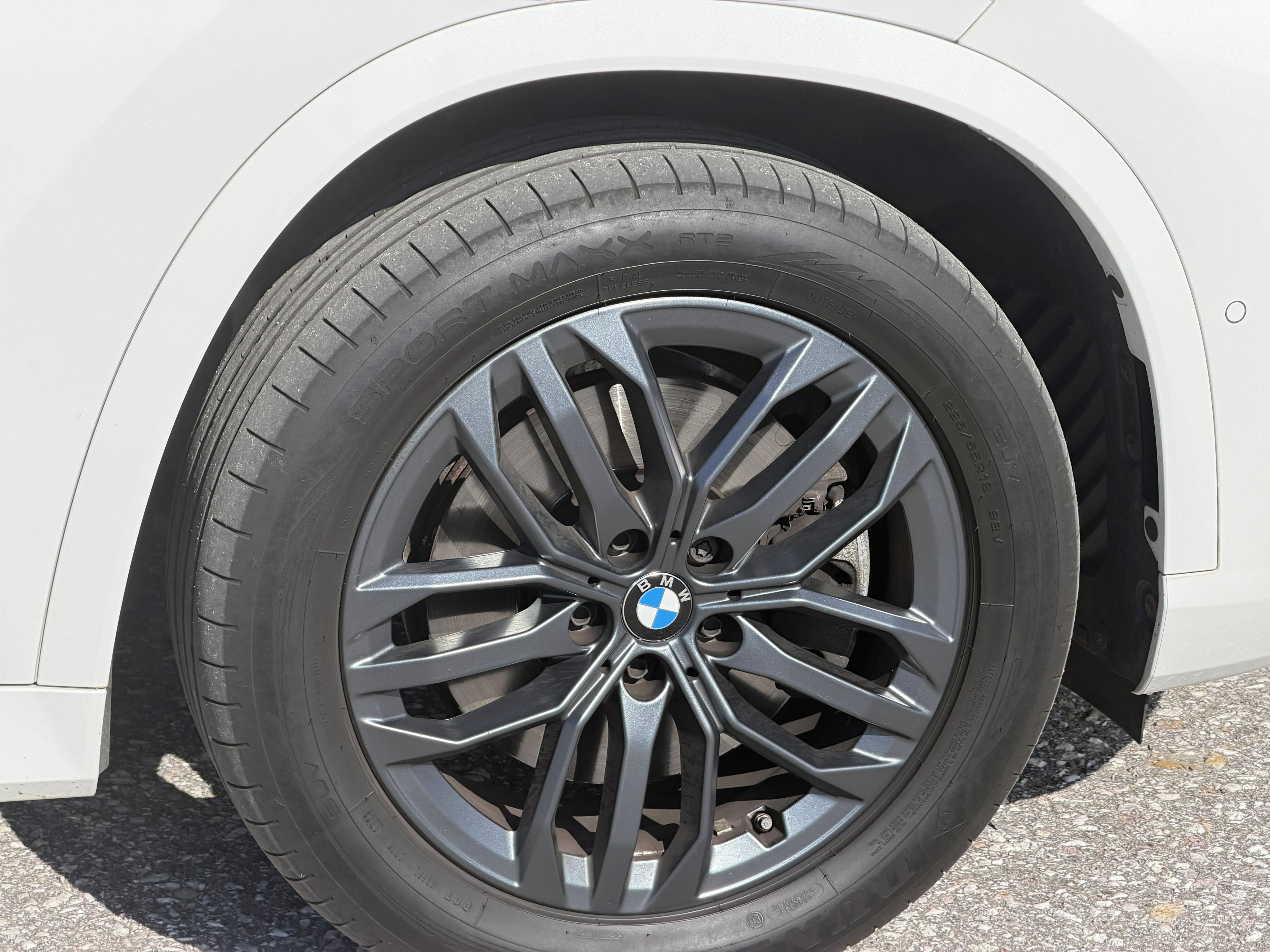 BMW X1, xDrive23i M Sport | DPH | HUD - fotka 5